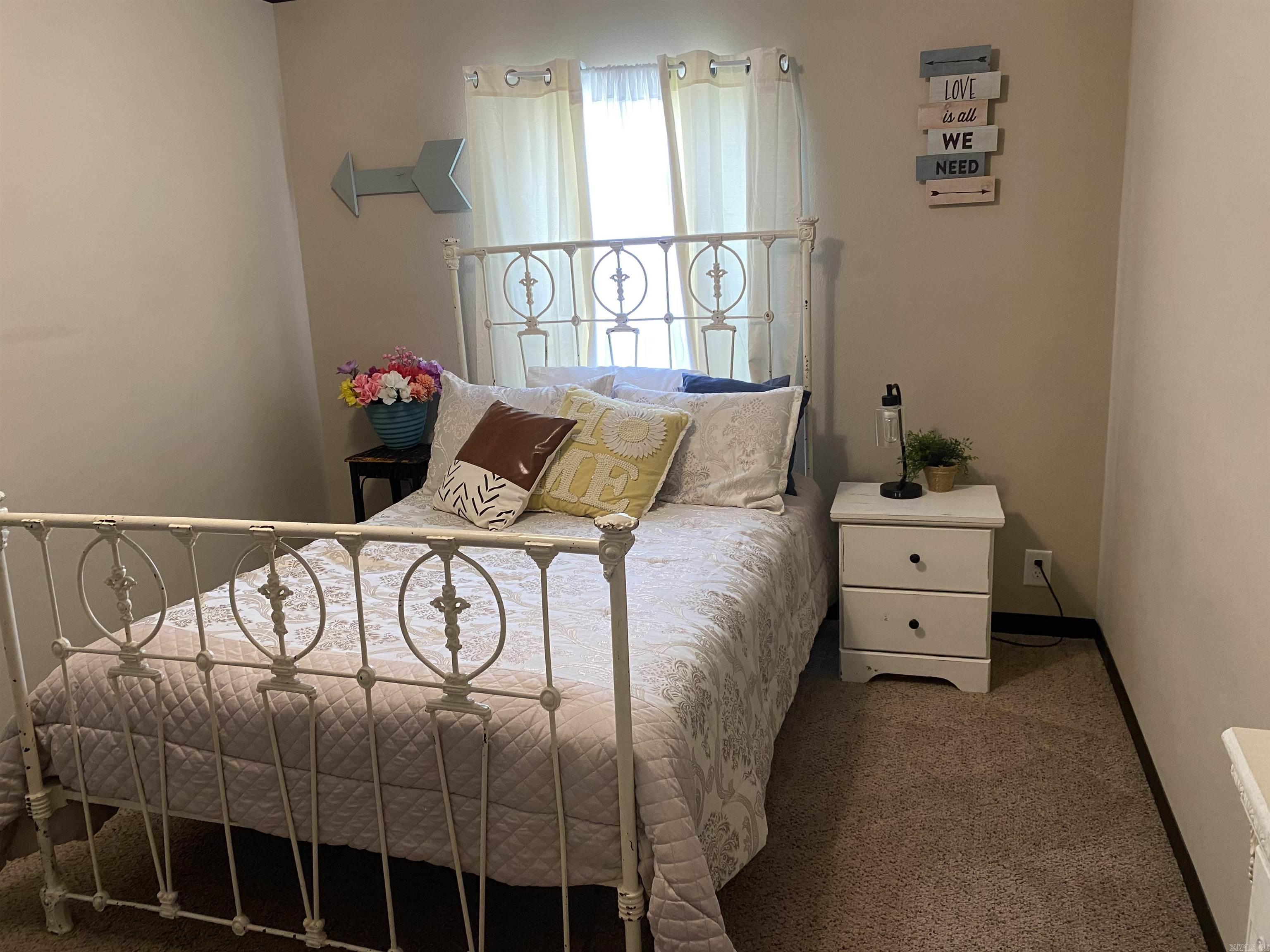 47 Hawkeye  Mount Ida, AR