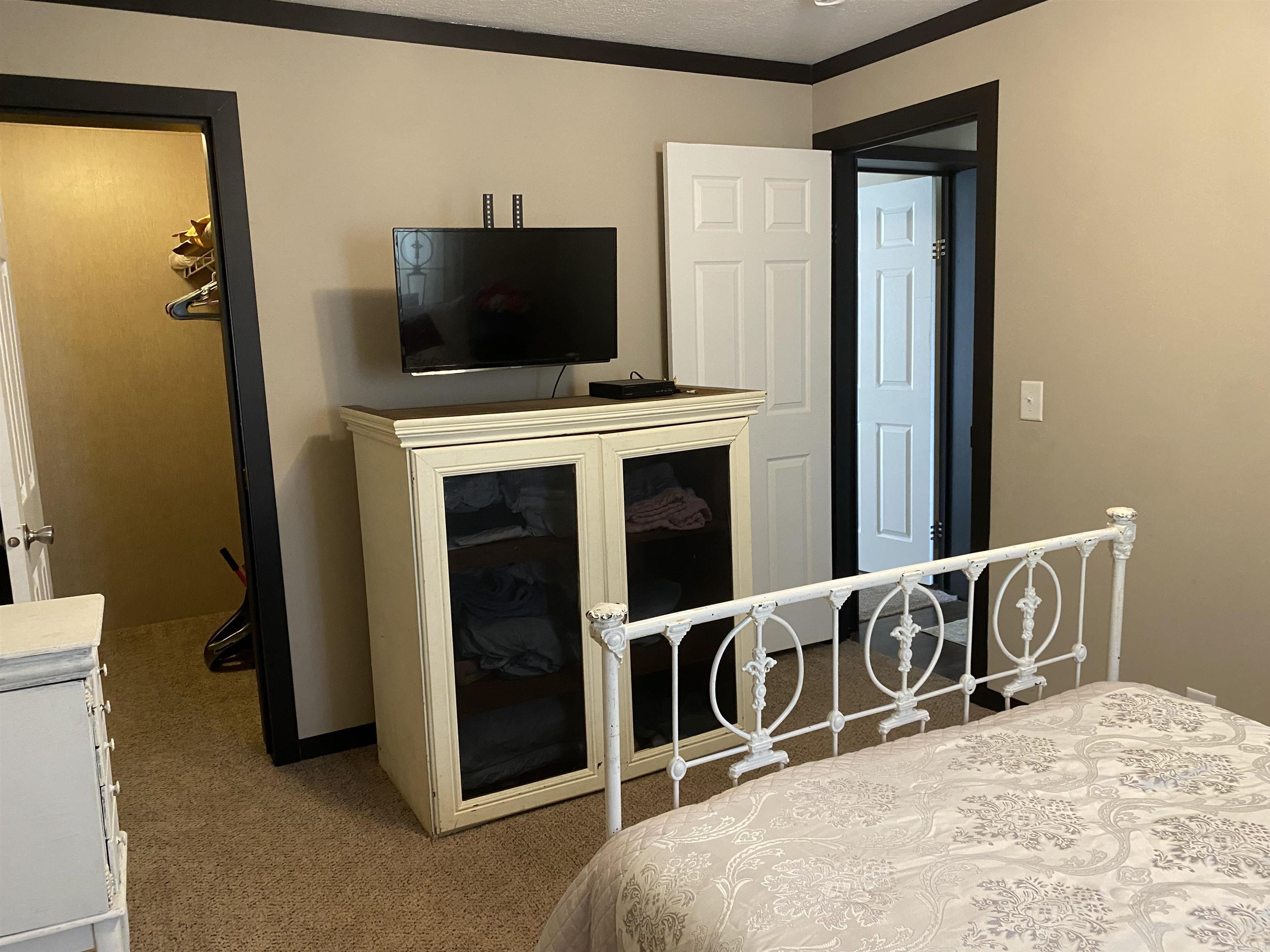 47 Hawkeye  Mount Ida, AR