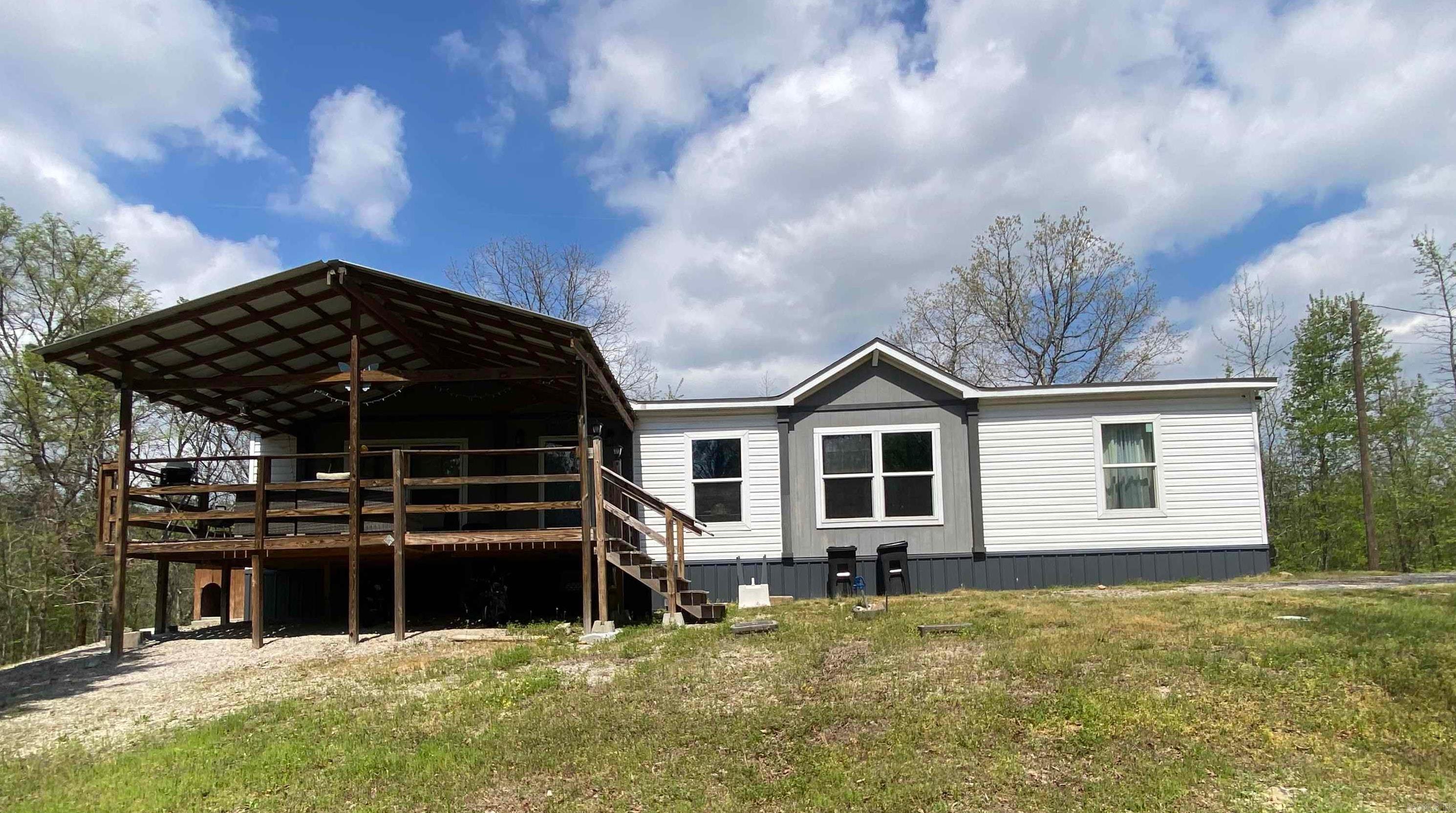 47 Hawkeye  Mount Ida, AR