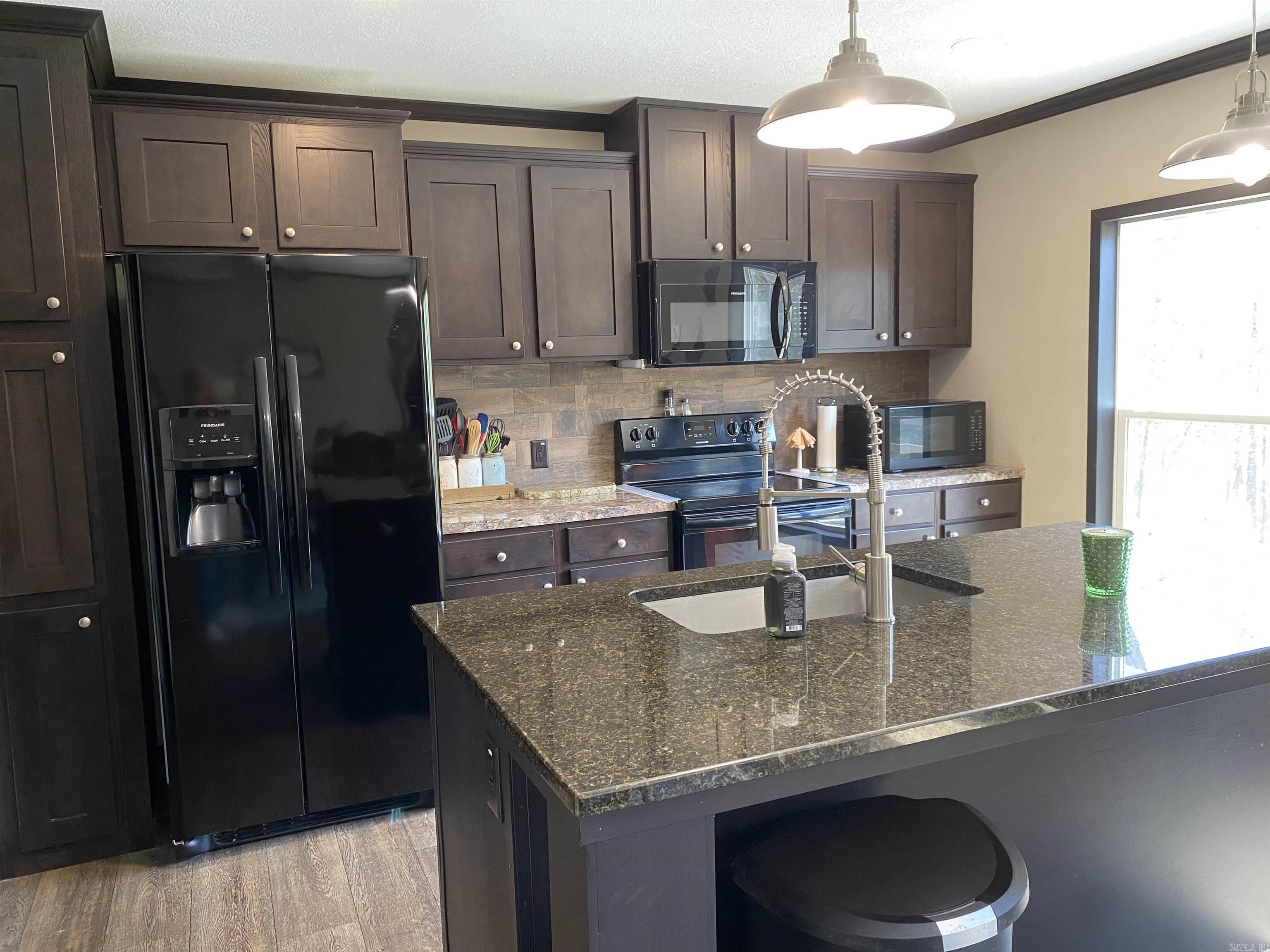 47 Hawkeye  Mount Ida, AR