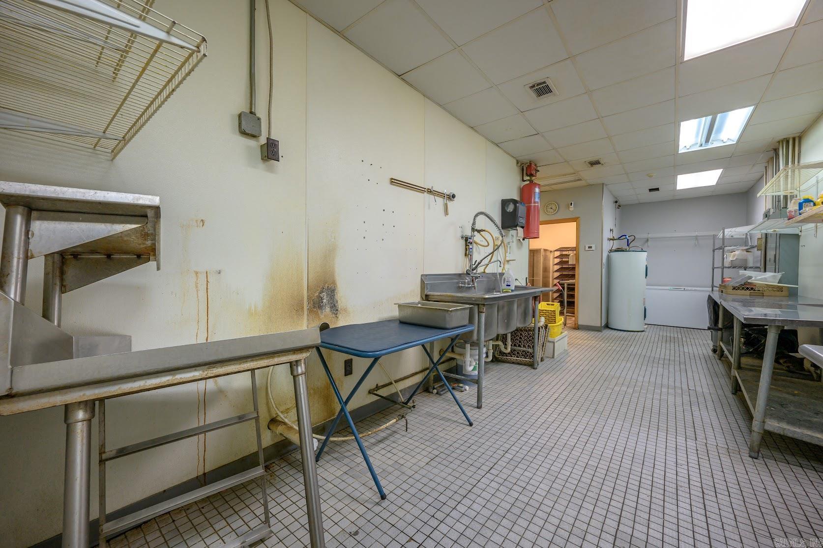 2121 Batesville Blvd  Batesville, AR