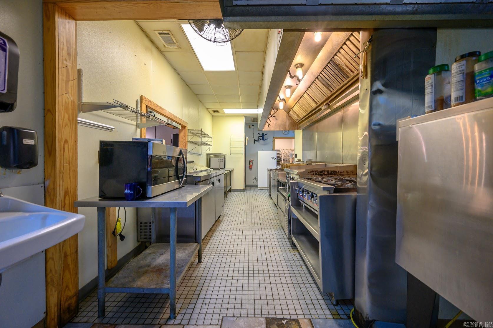 2121 Batesville Blvd  Batesville, AR