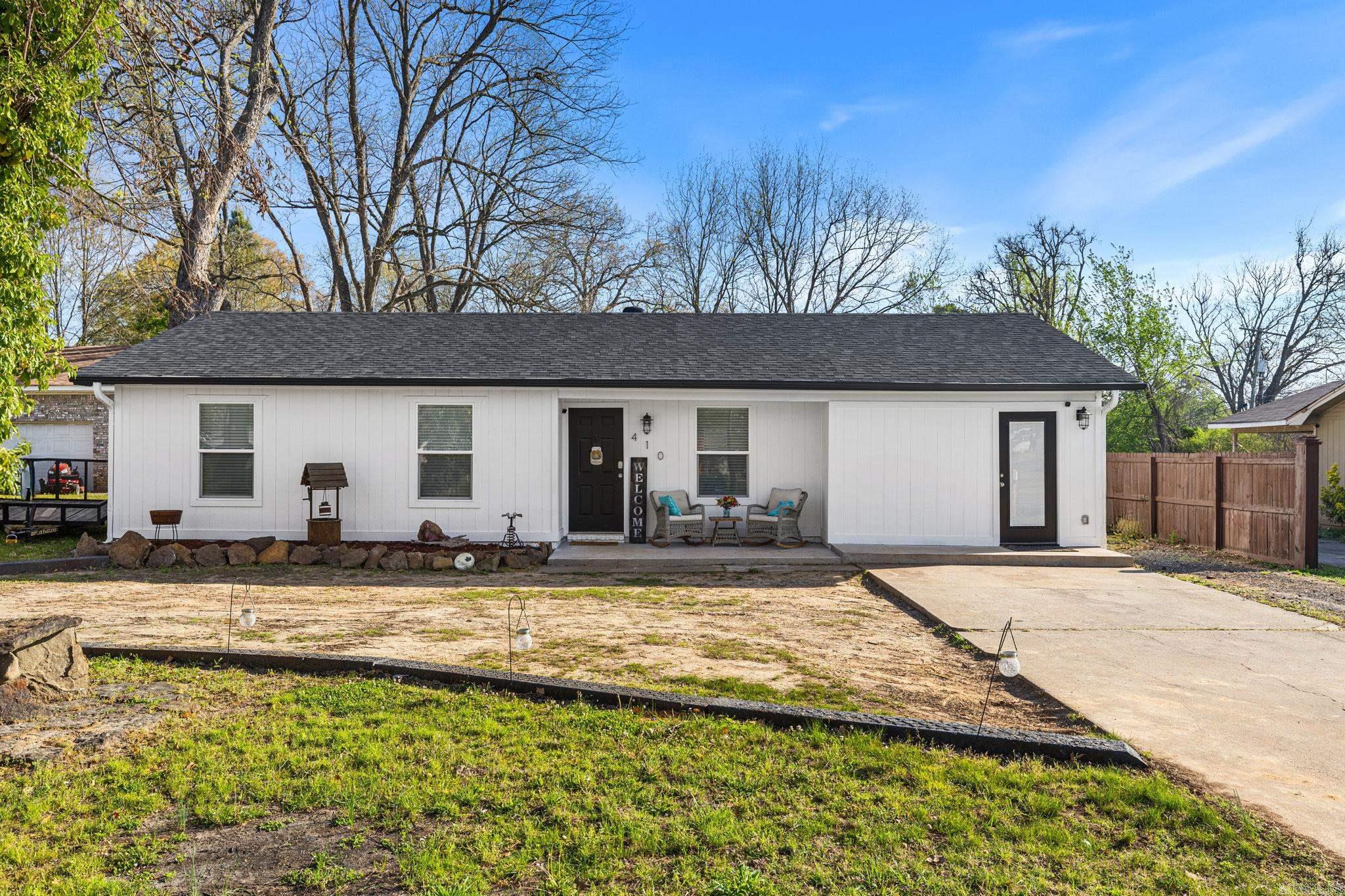 410 W Locust St  Cabot, AR