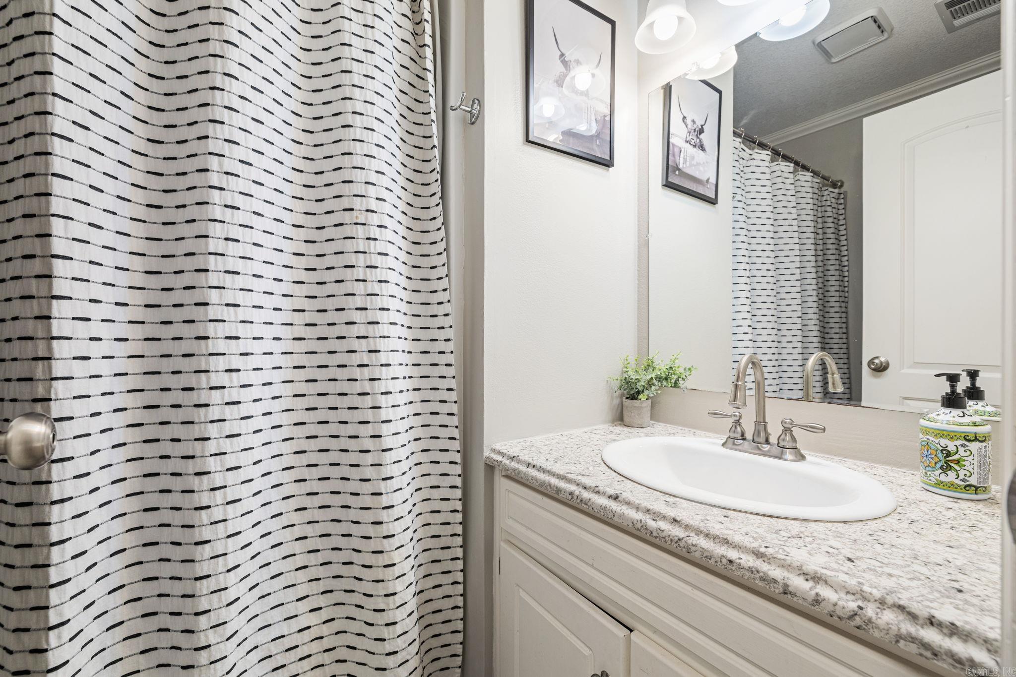 410 W Locust St  Cabot, AR