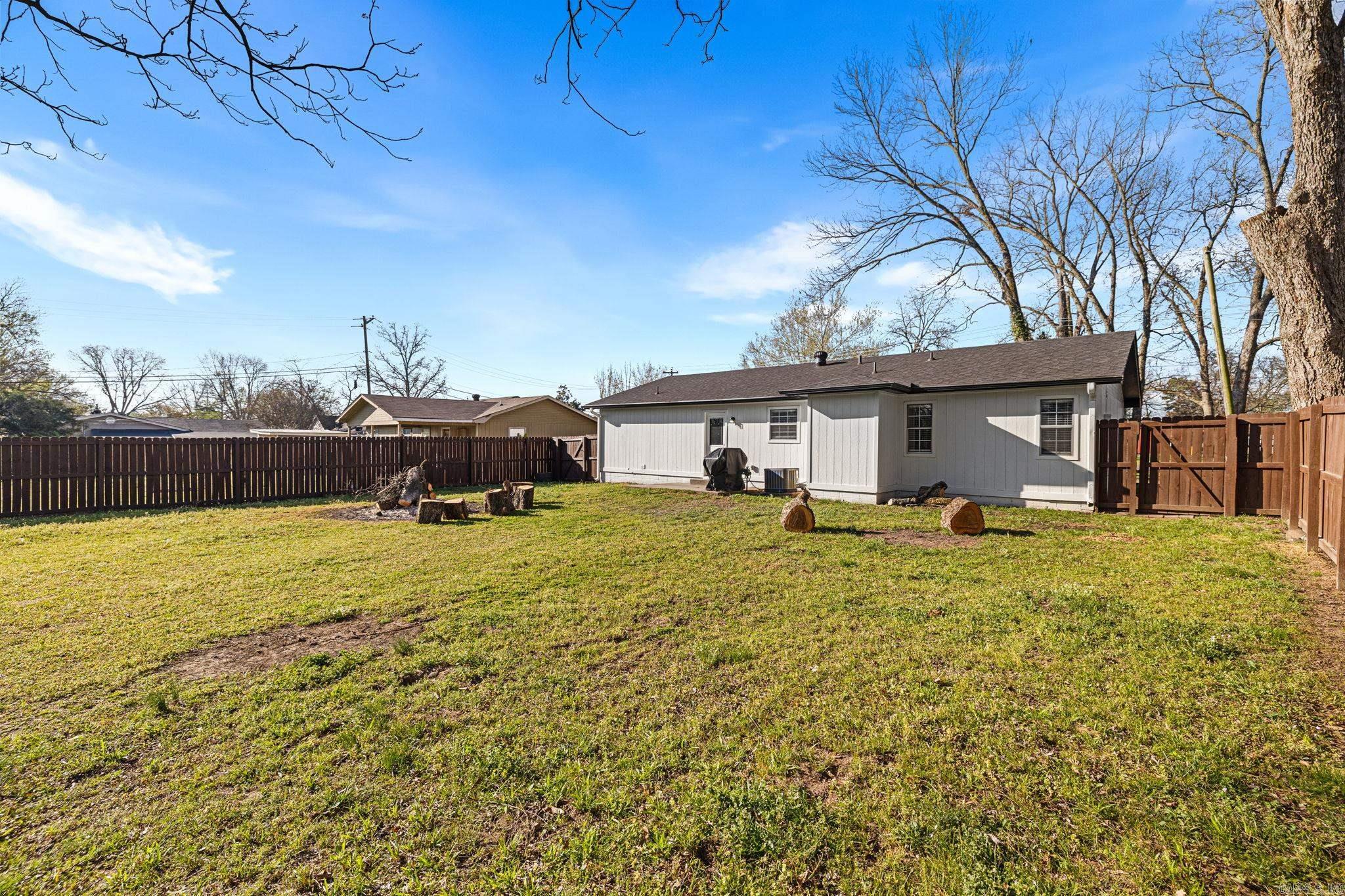 410 W Locust St  Cabot, AR
