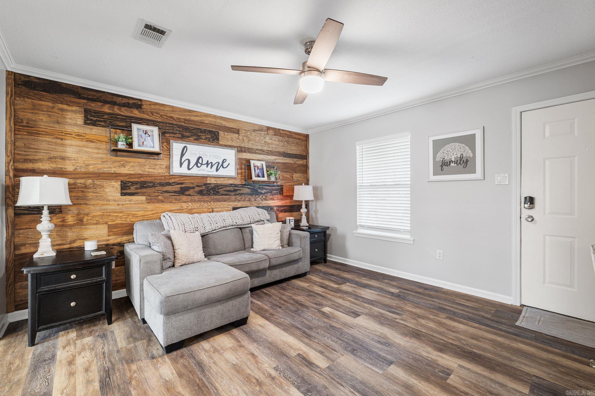 410 W Locust St  Cabot, AR