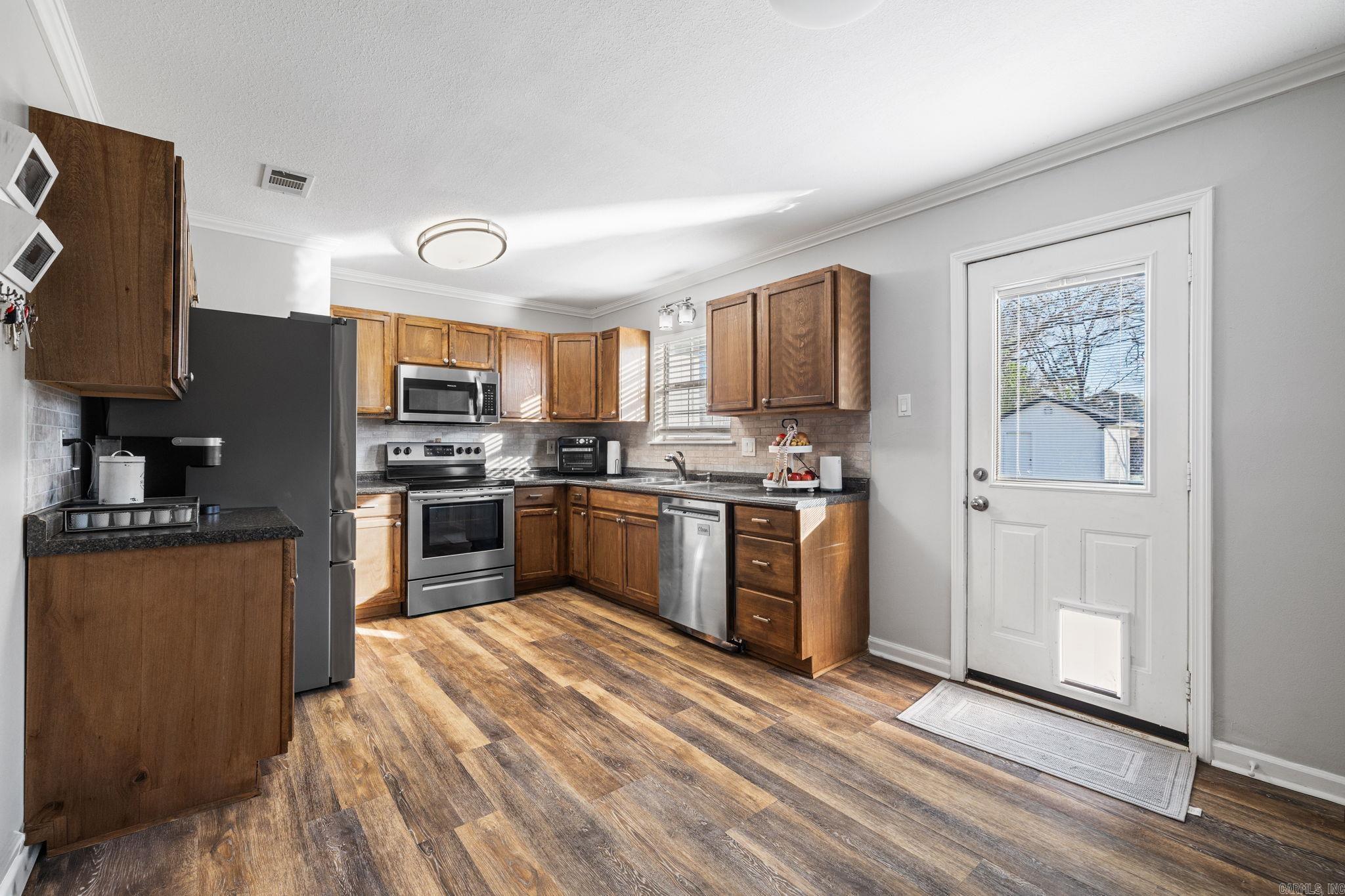 410 W Locust St  Cabot, AR