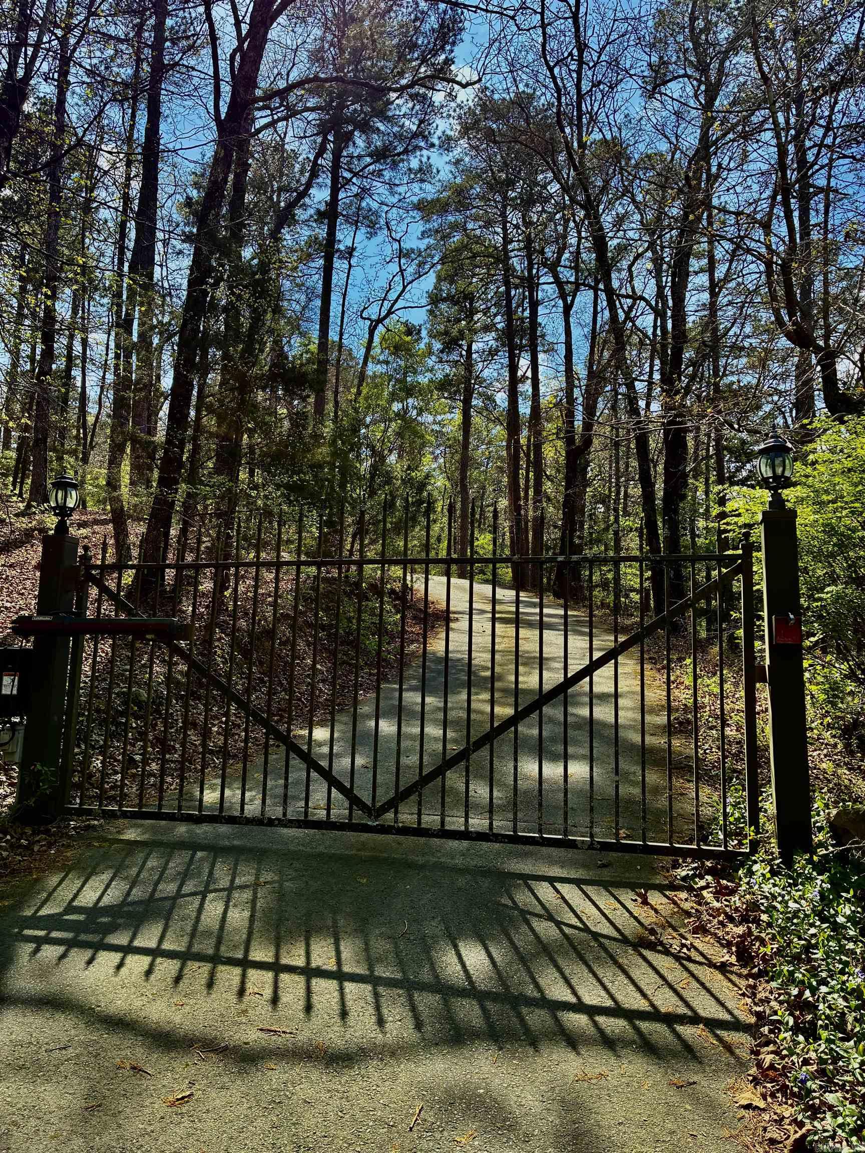 10111 Garrison  Little Rock, AR