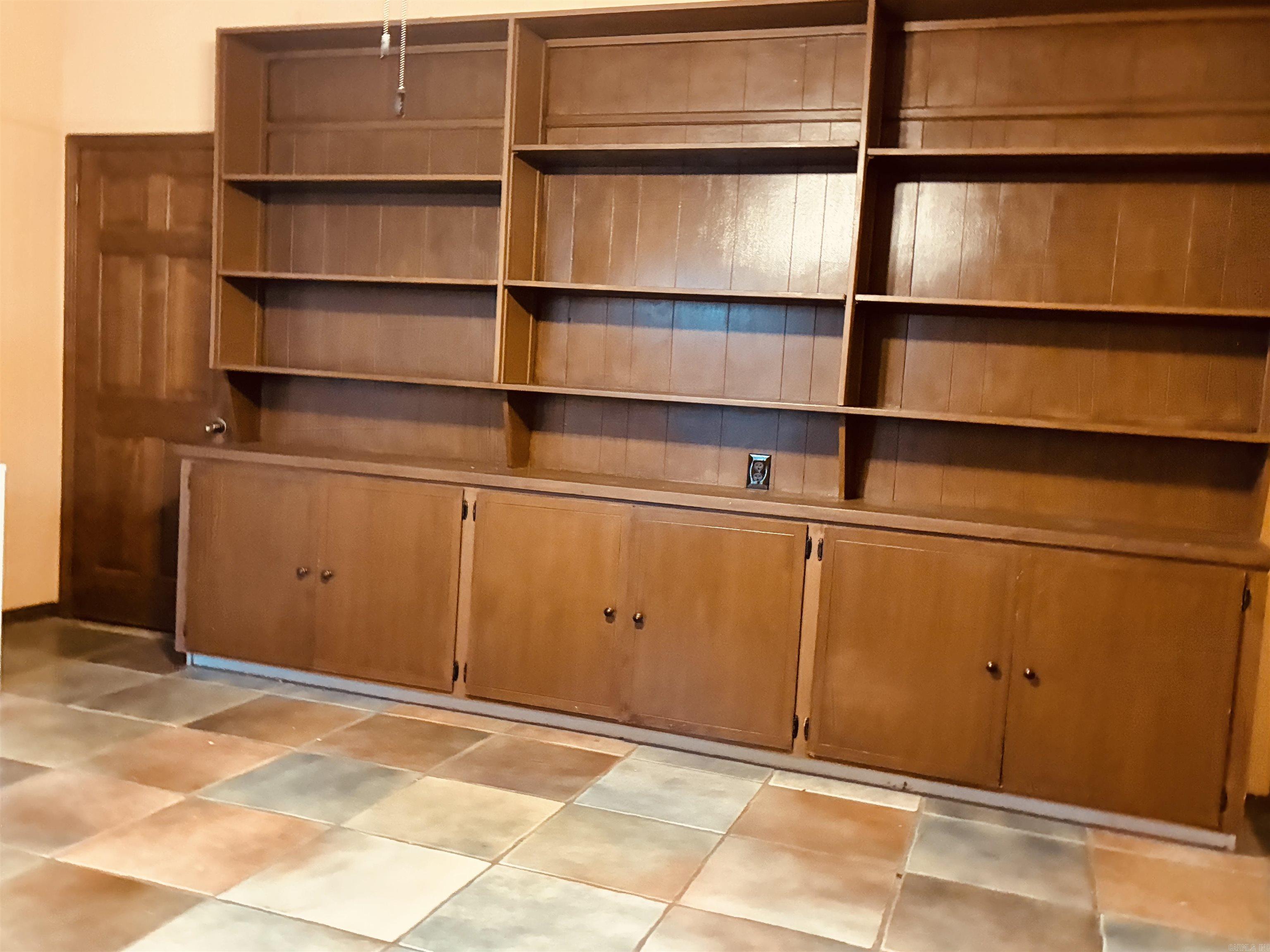 10111 Garrison  Little Rock, AR