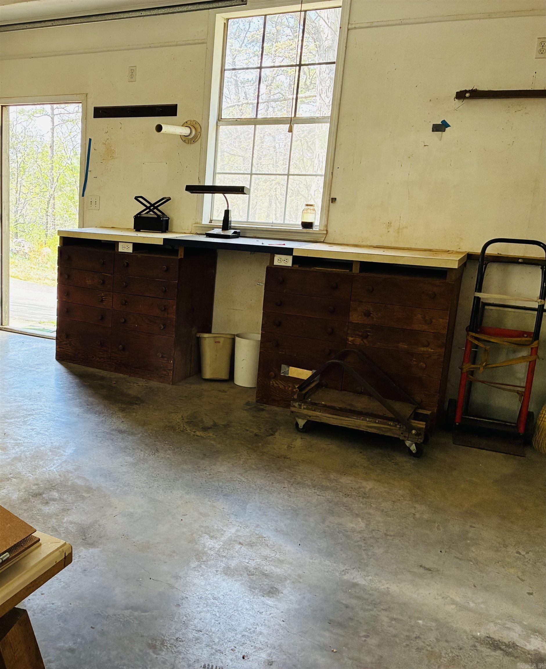 10111 Garrison  Little Rock, AR