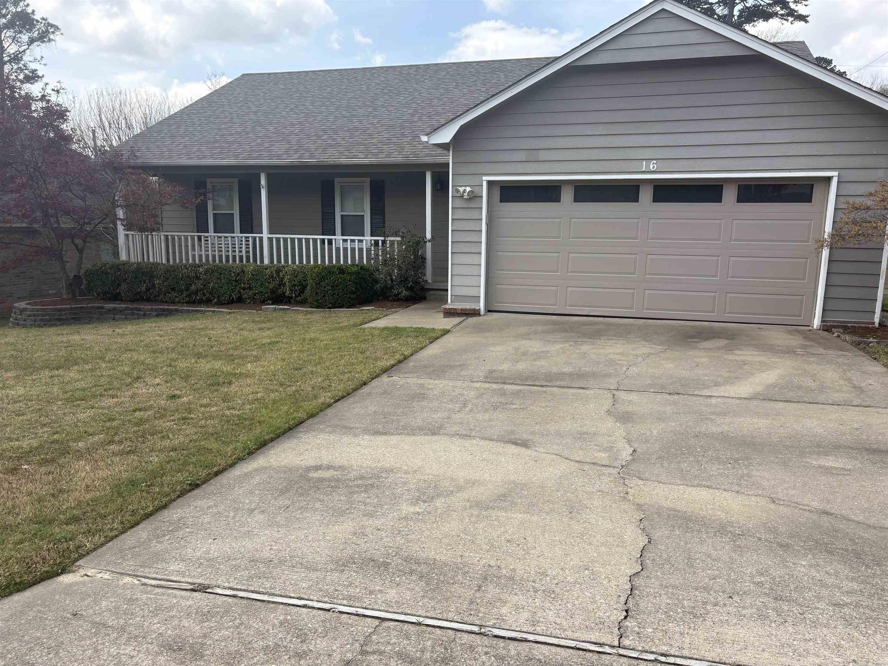 16 Forest Brook Ct  Little Rock, AR