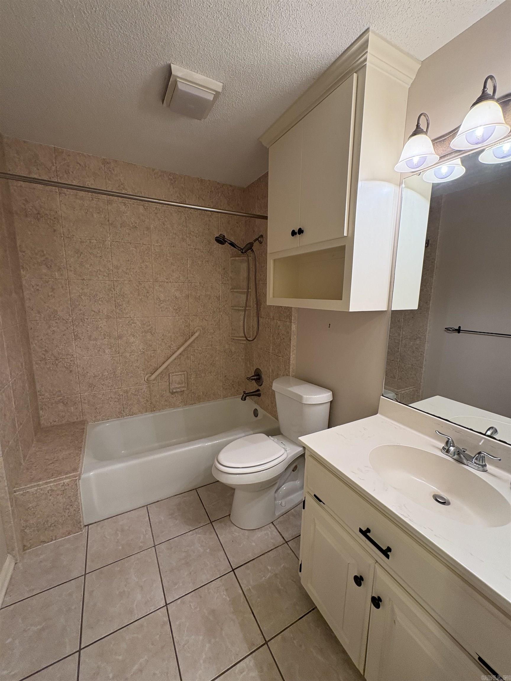 16 Forest Brook Ct  Little Rock, AR