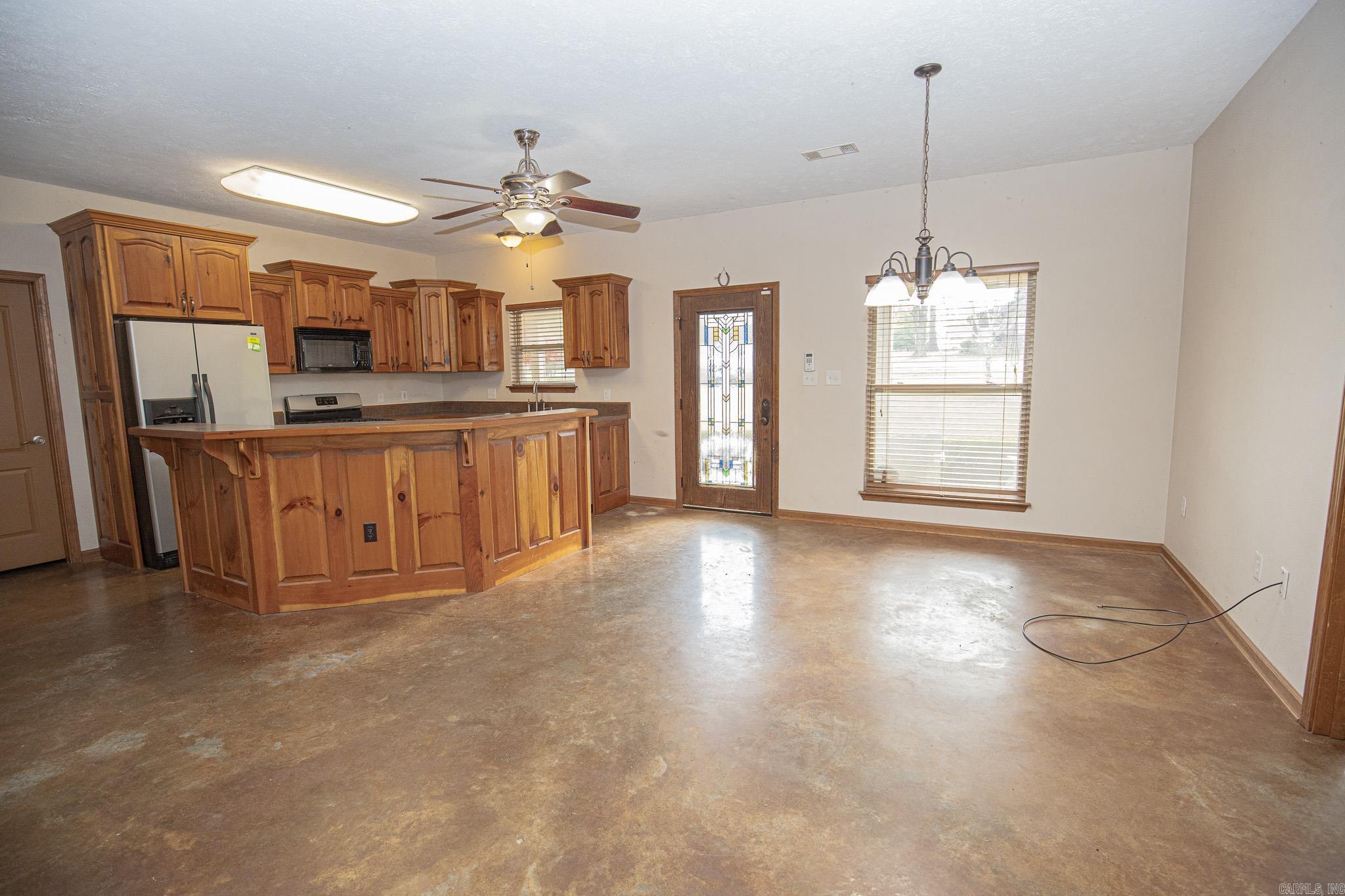 2300 Lorance Dr  Little Rock, AR