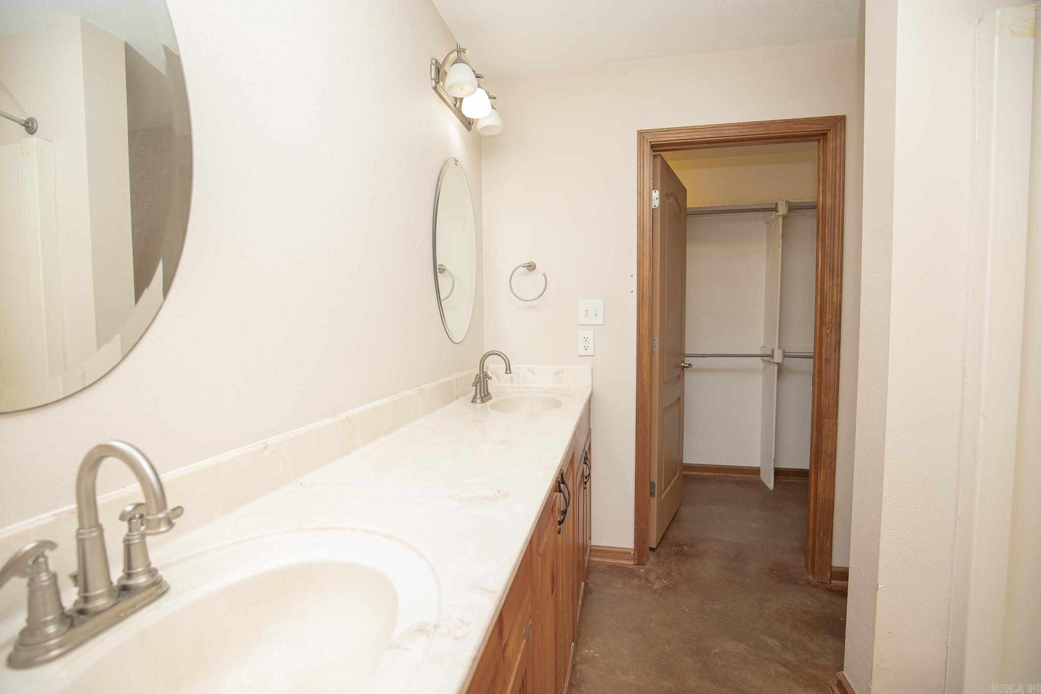 2300 Lorance Dr  Little Rock, AR