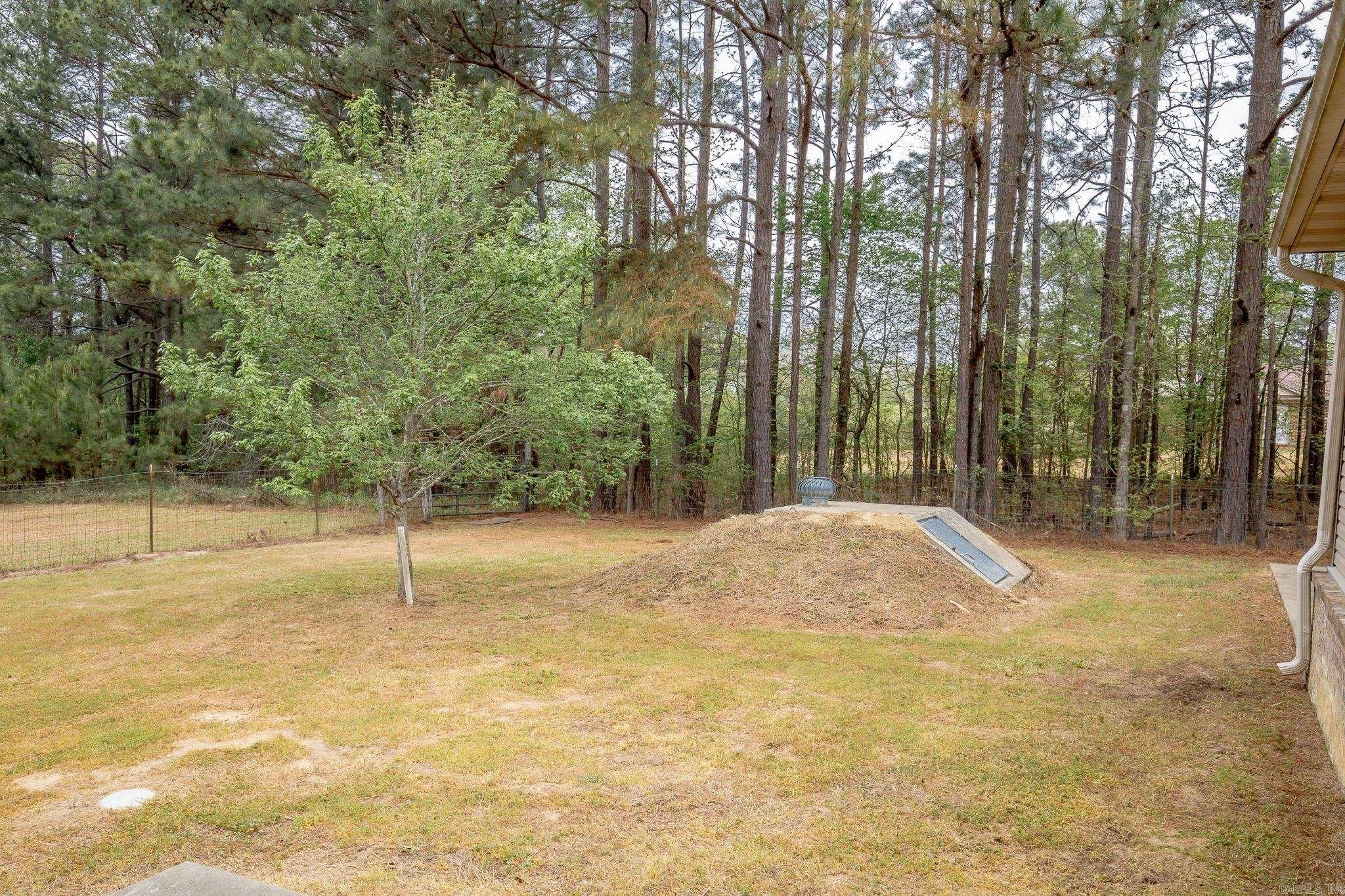 2300 Lorance Dr  Little Rock, AR