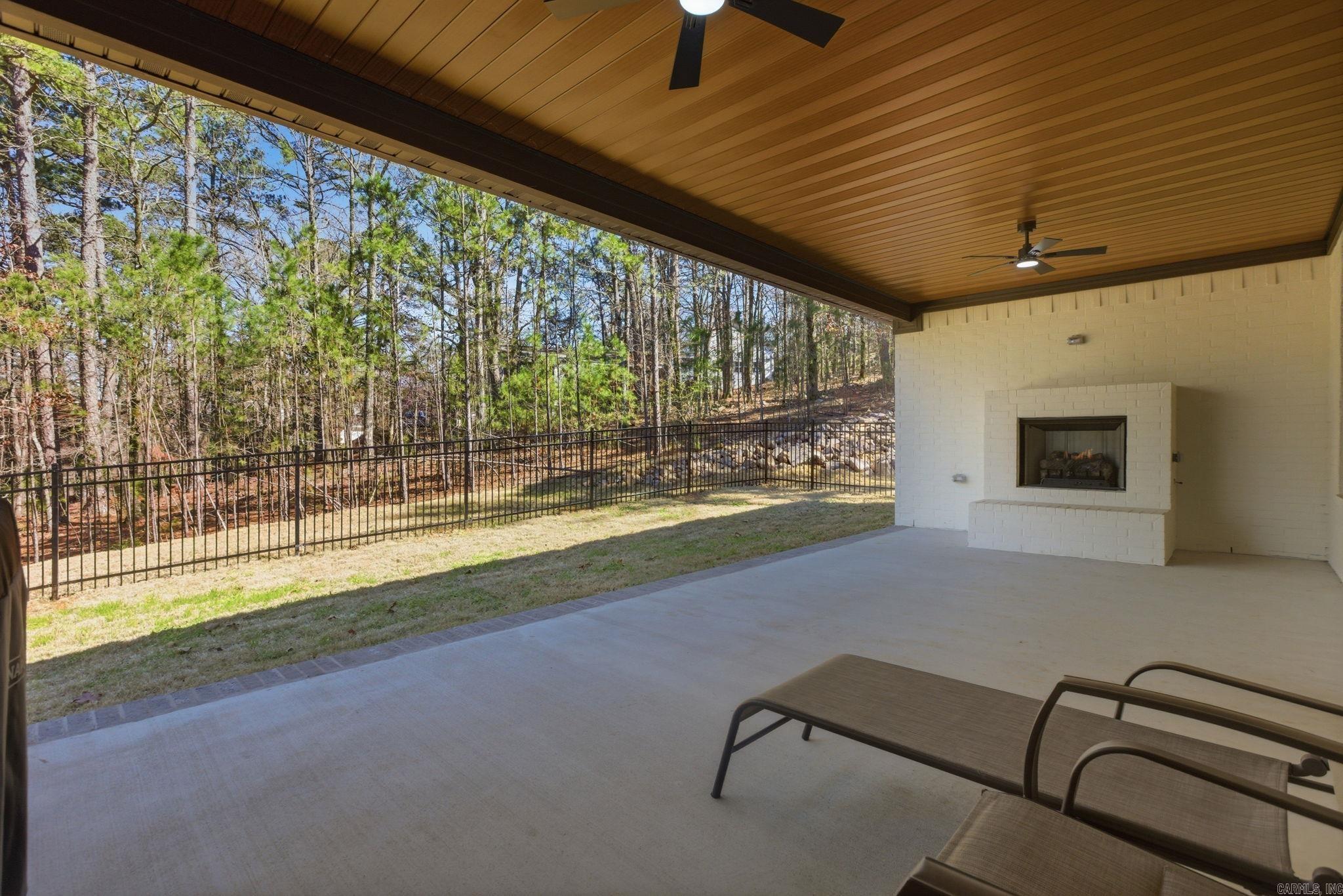 154 Majestic Circle  Maumelle, AR