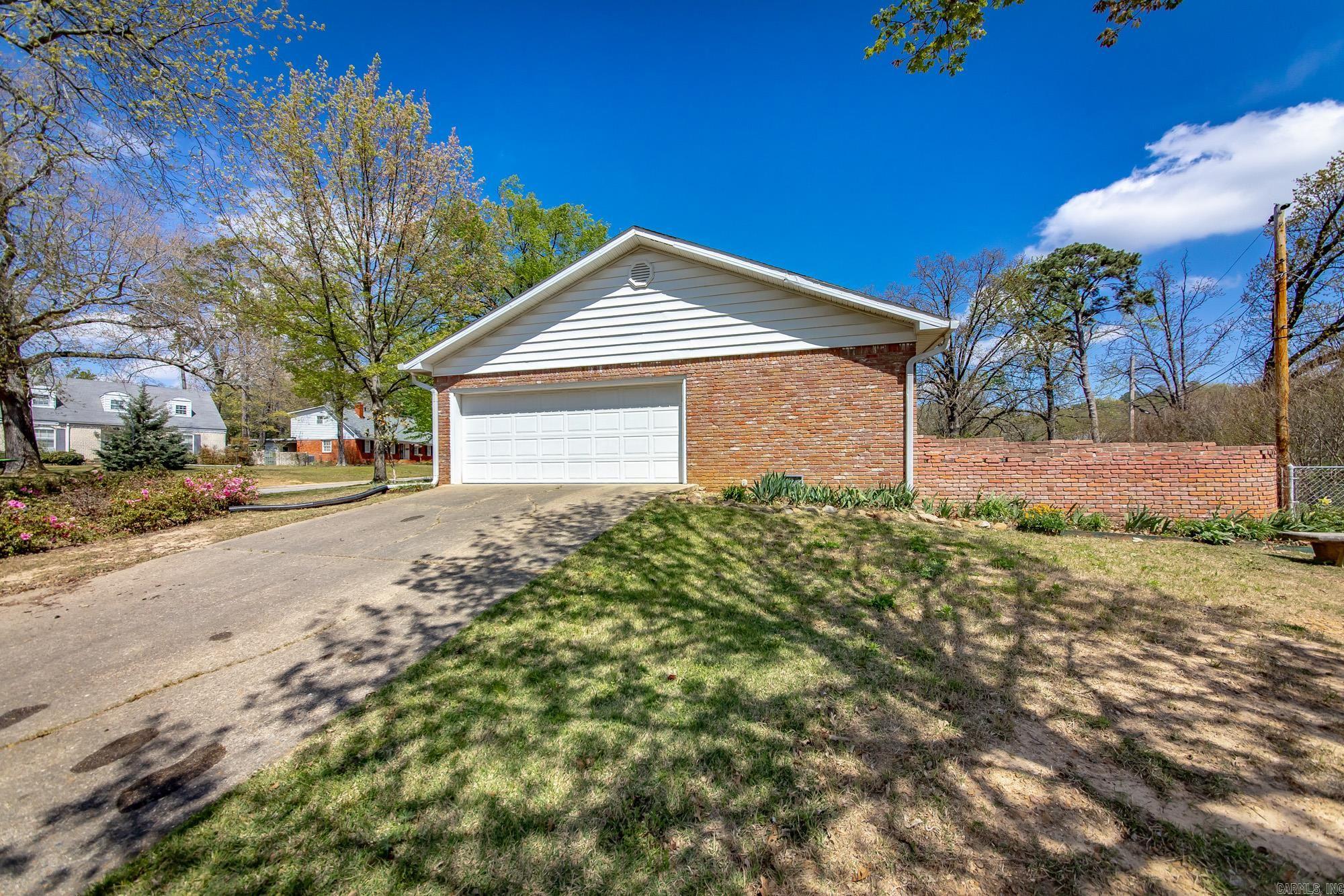 1001 Biscayne  Little Rock, AR