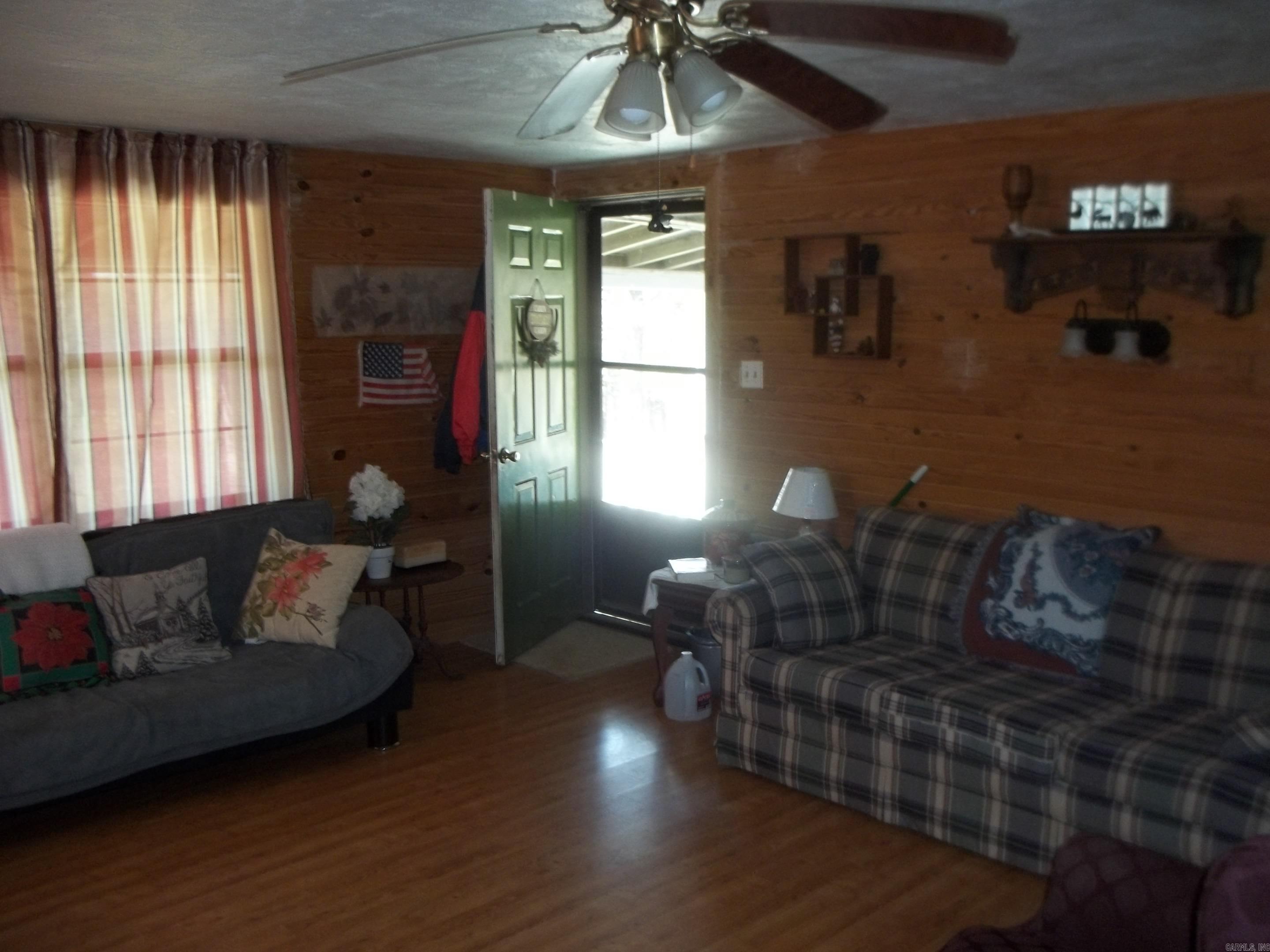 1013 Polk Road 23 Cove, AR 71937