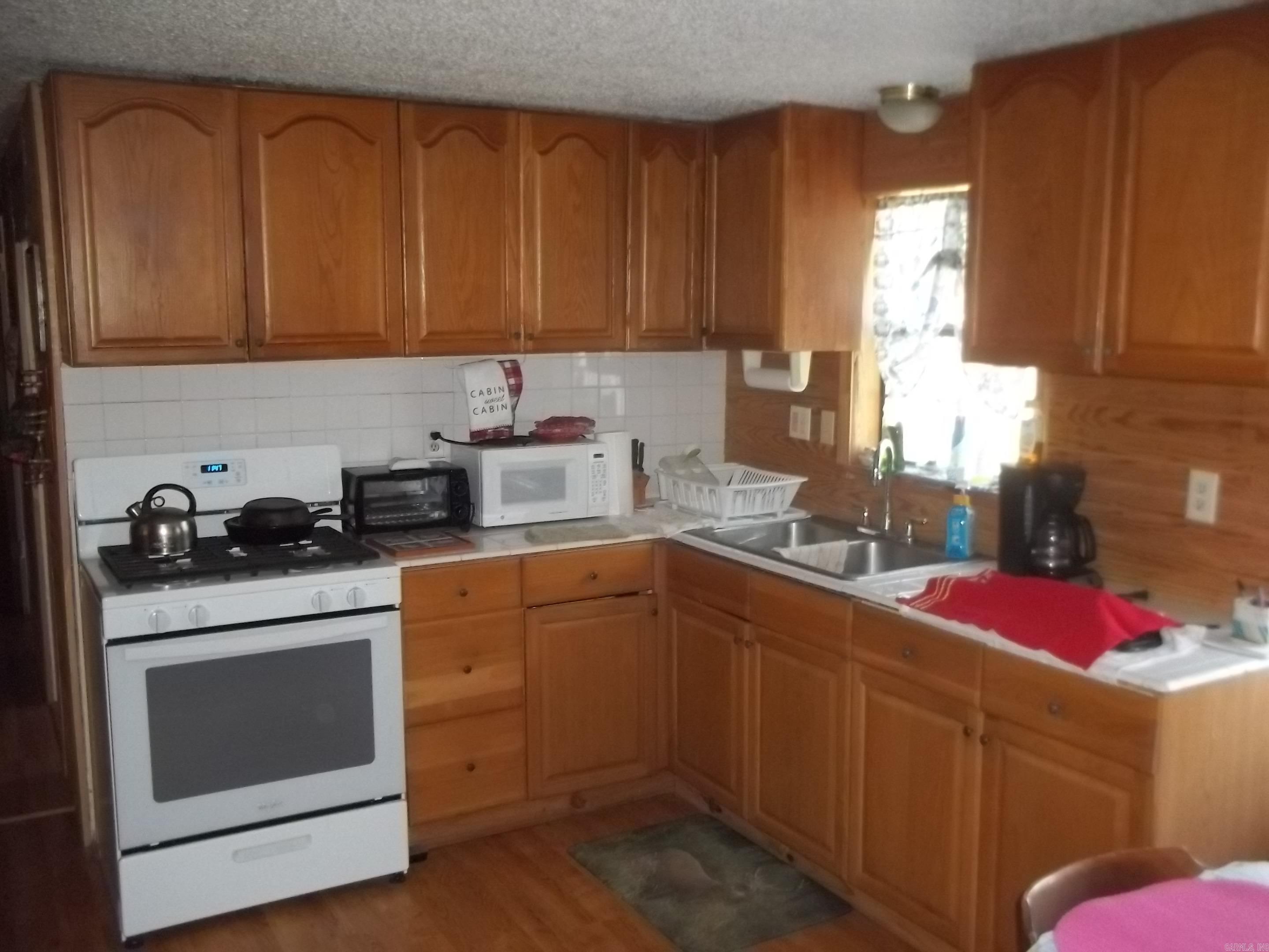 1013 Polk Road 23 Cove, AR 71937