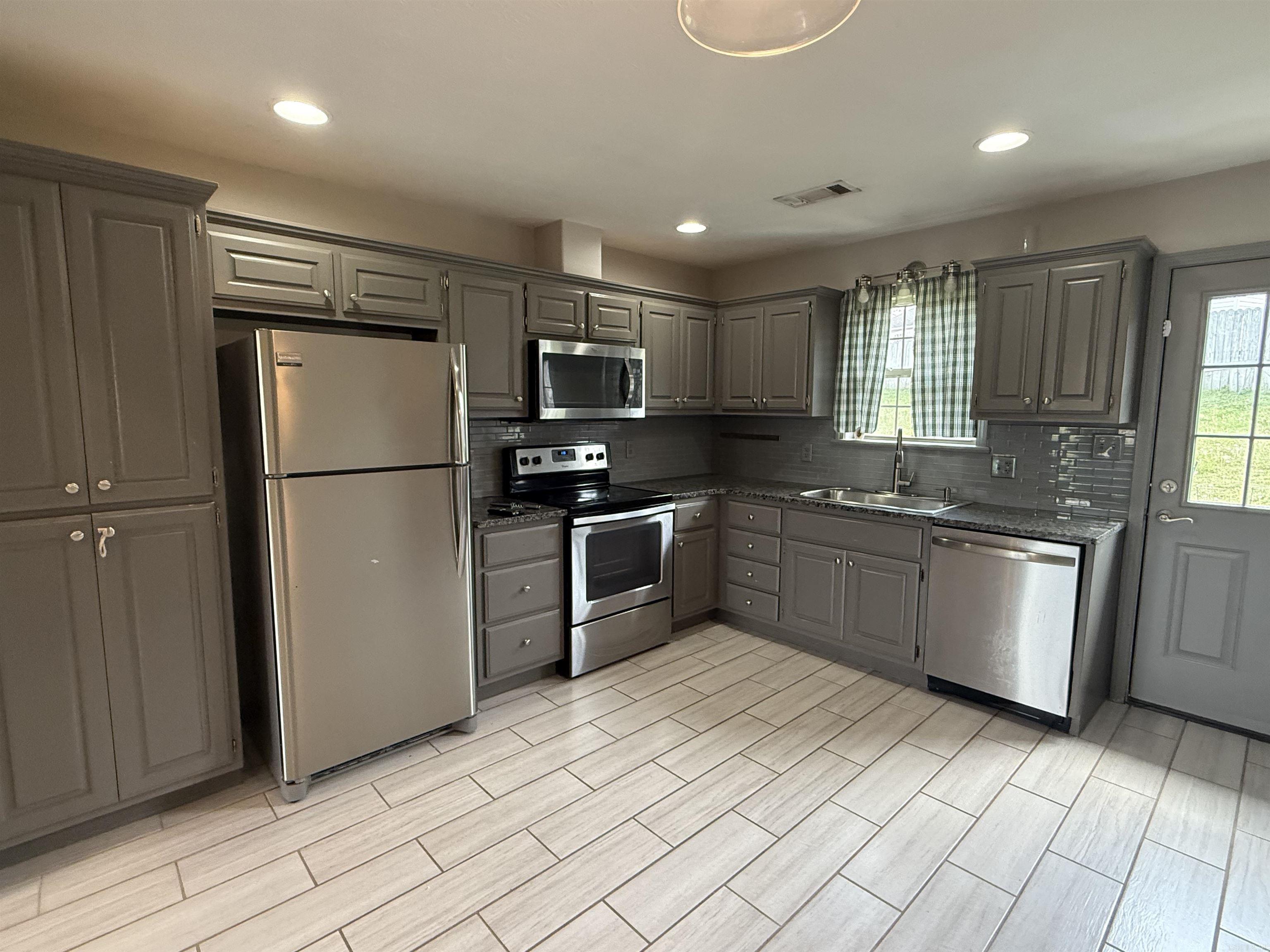 2001 Audley Bolton  Searcy, AR