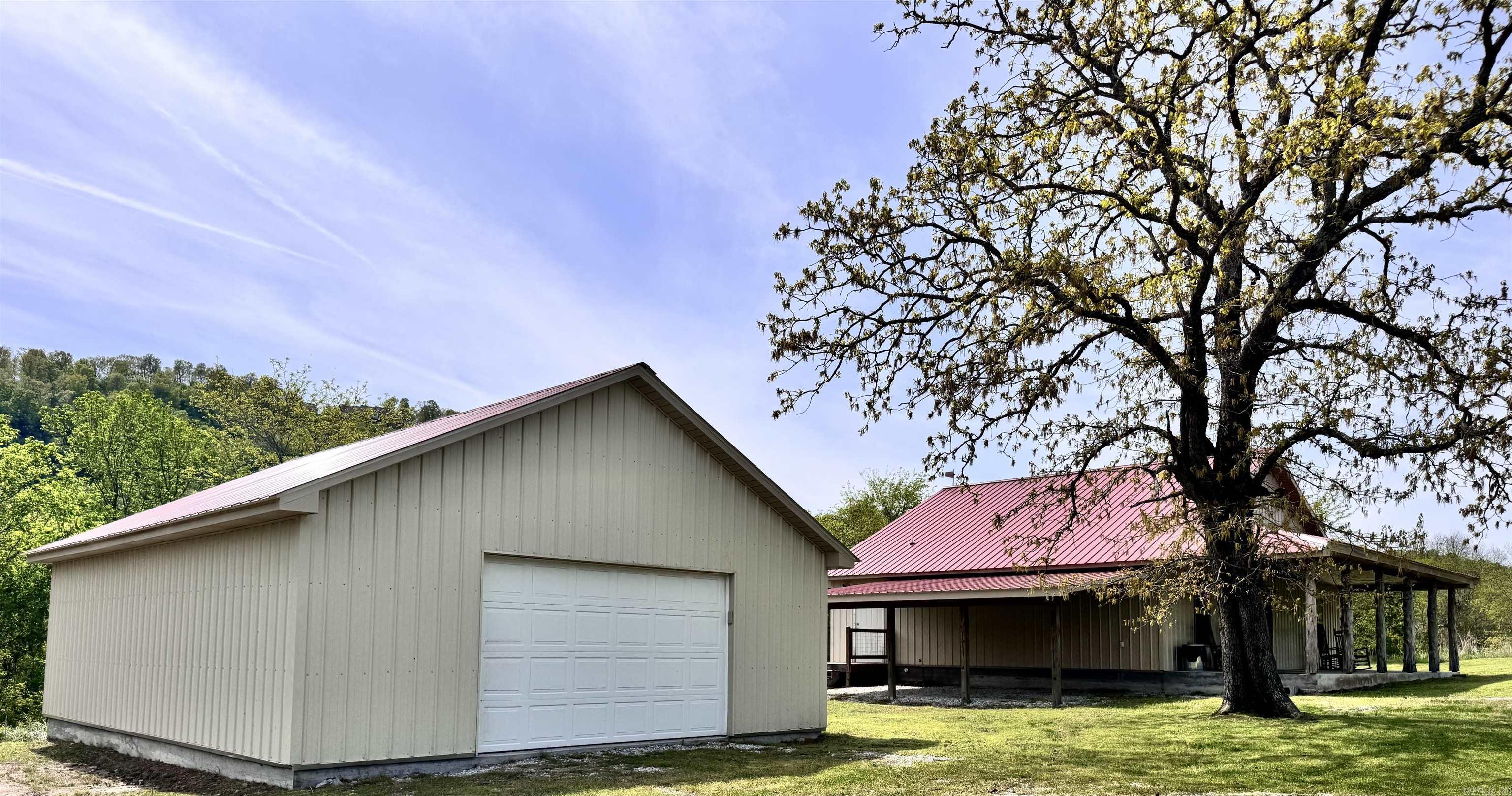 950 Cool Water Retreat Road Mountain View, AR 72560