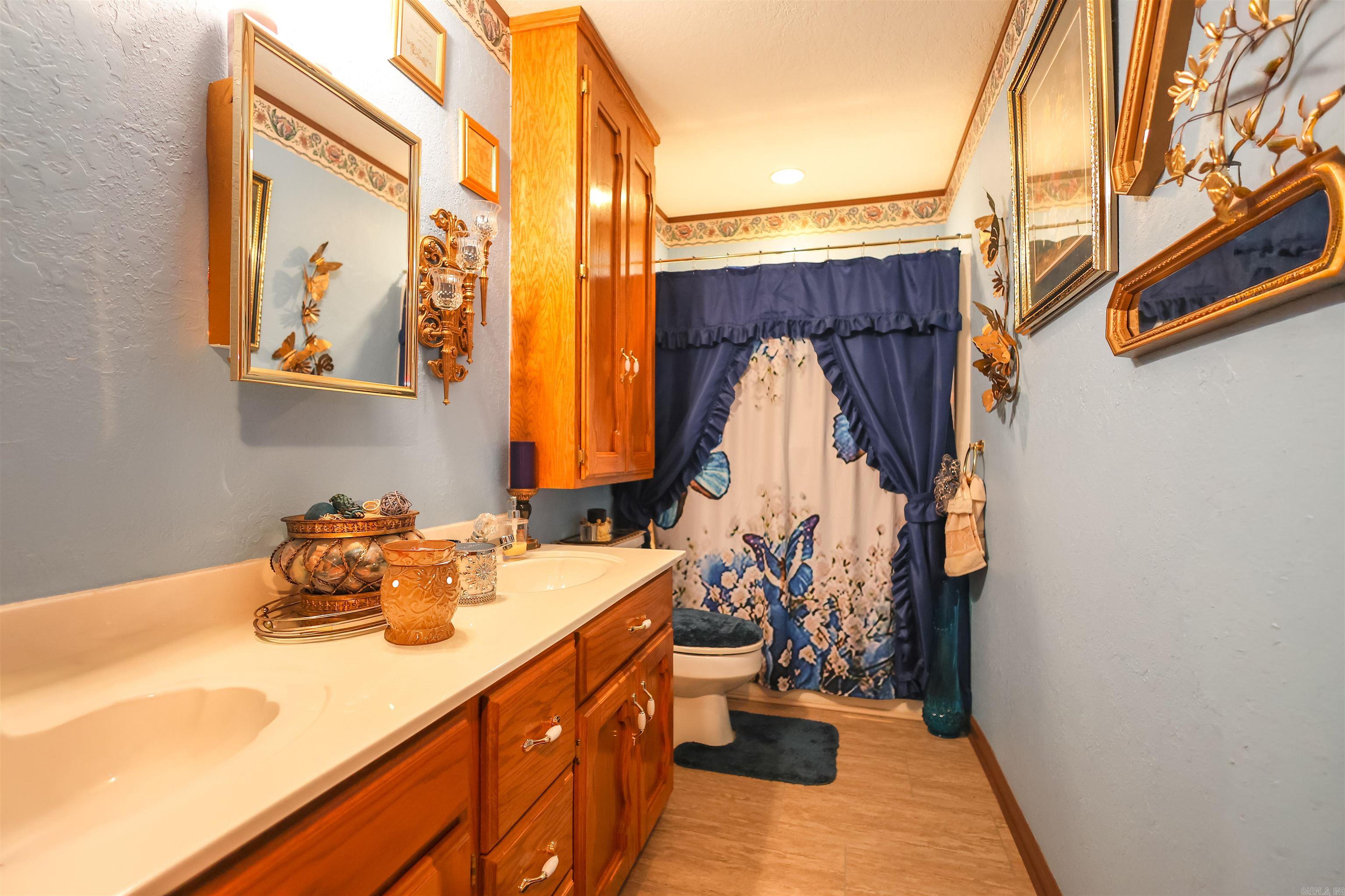 228 Perry Street Glenwood, AR 71943