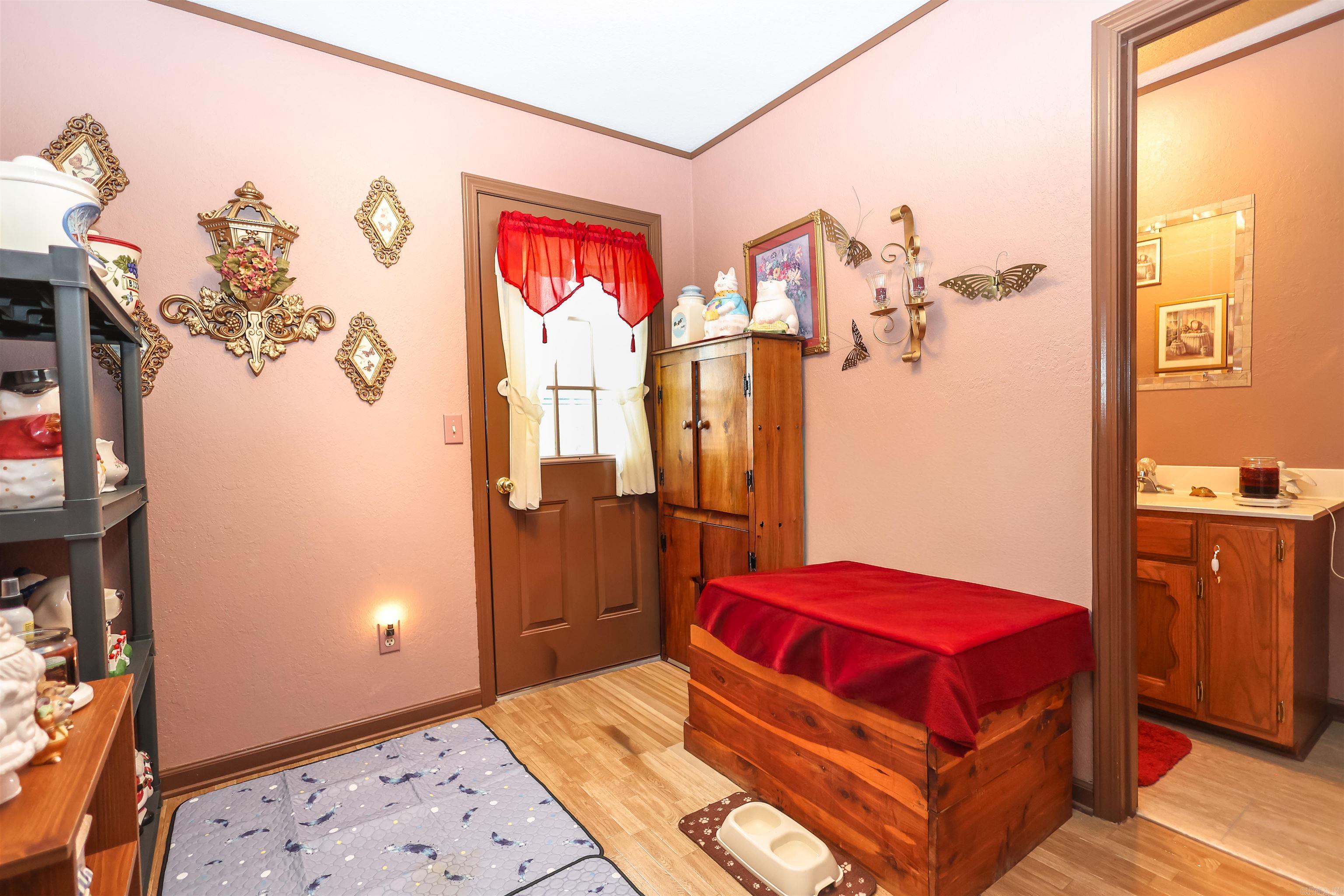 228 Perry Street Glenwood, AR 71943