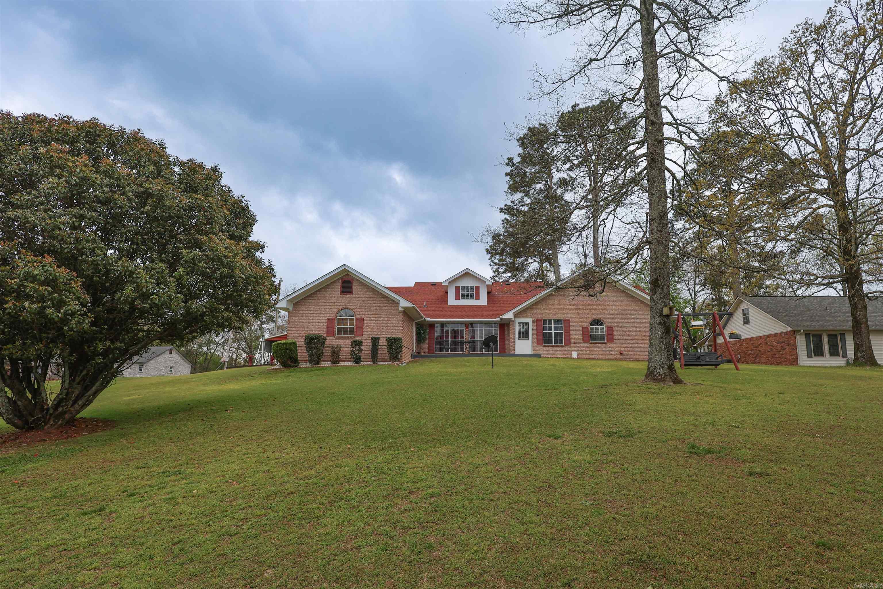 228 Perry Street Glenwood, AR 71943