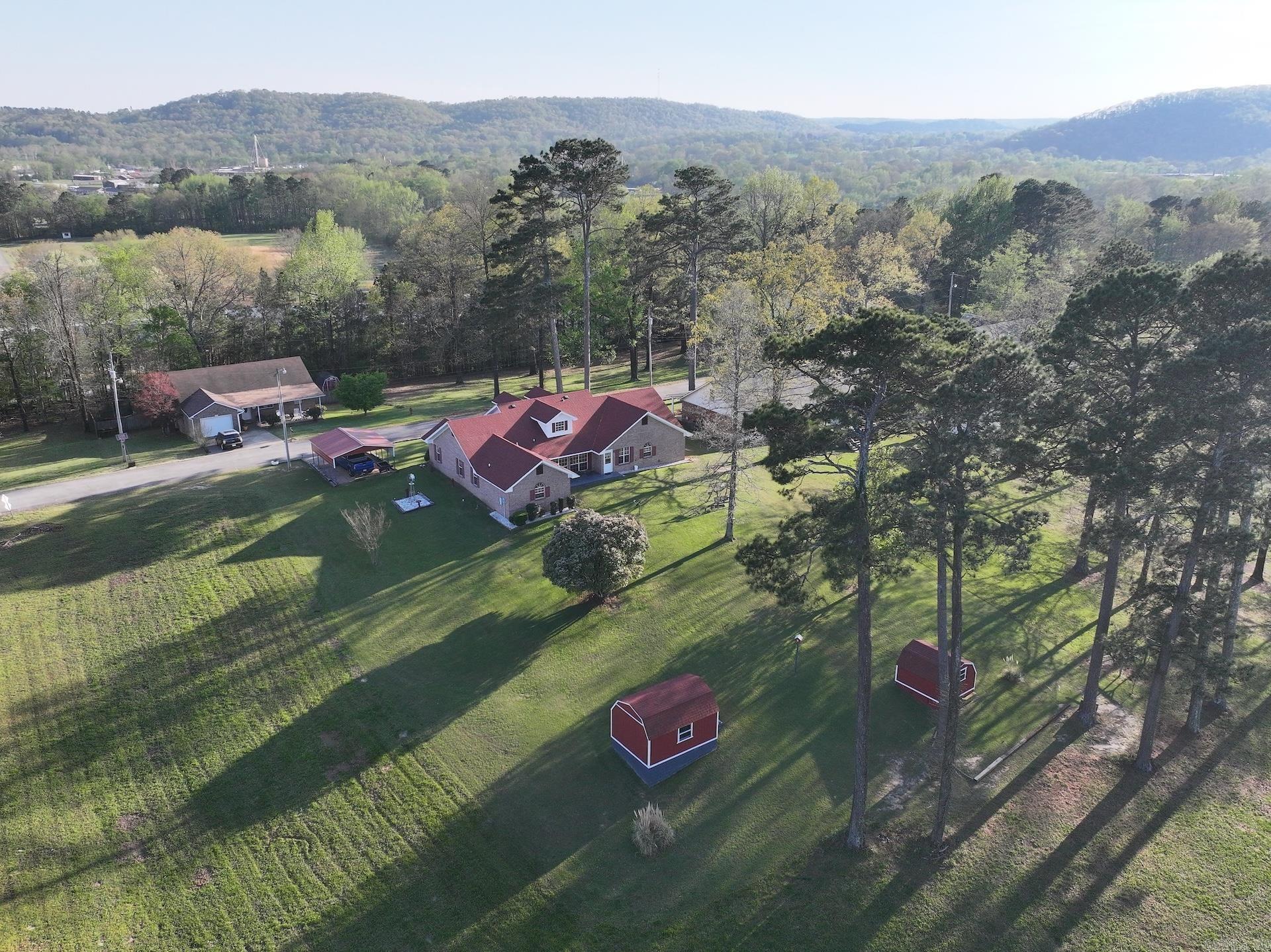 228 Perry Street Glenwood, AR 71943