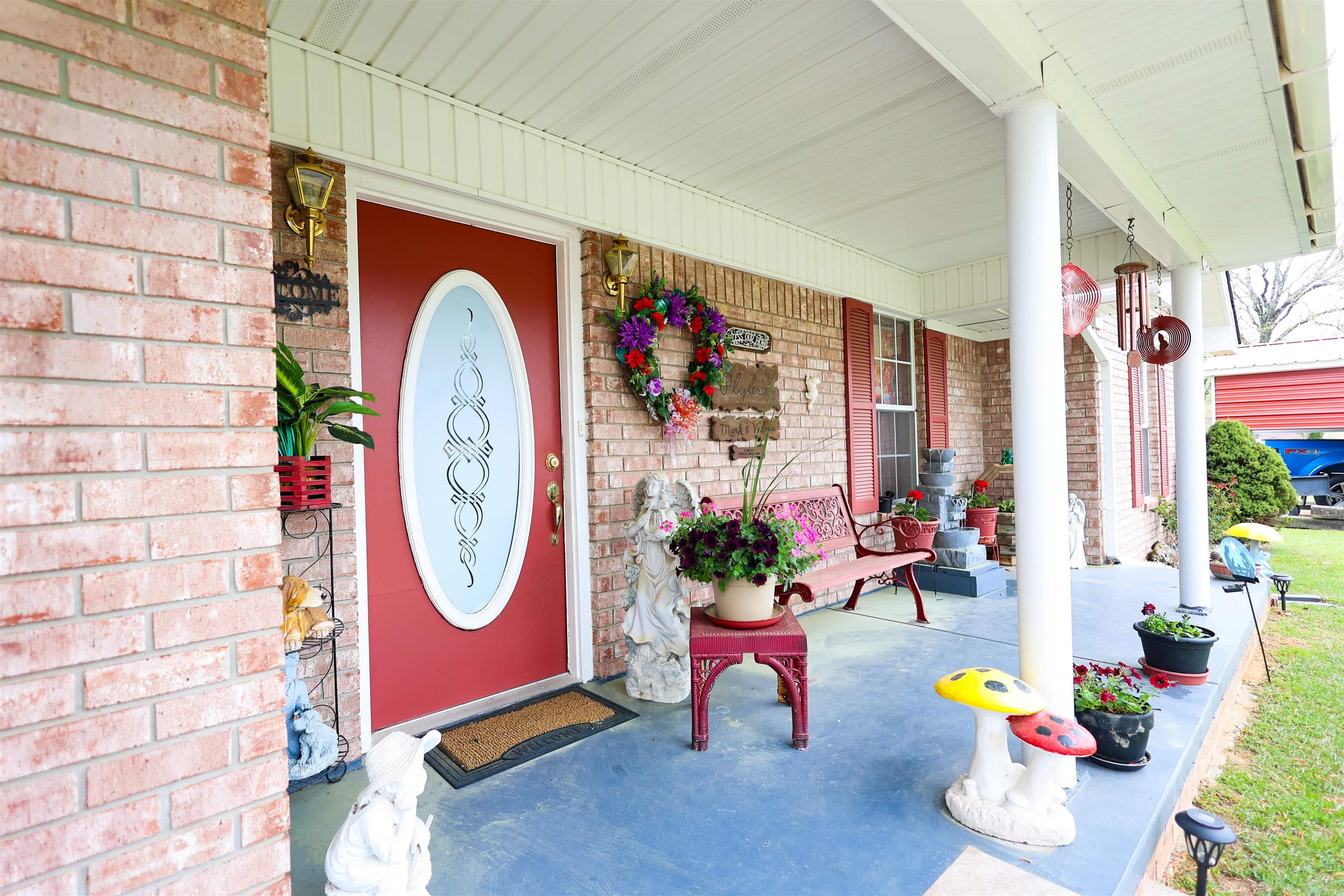 228 Perry Street Glenwood, AR 71943