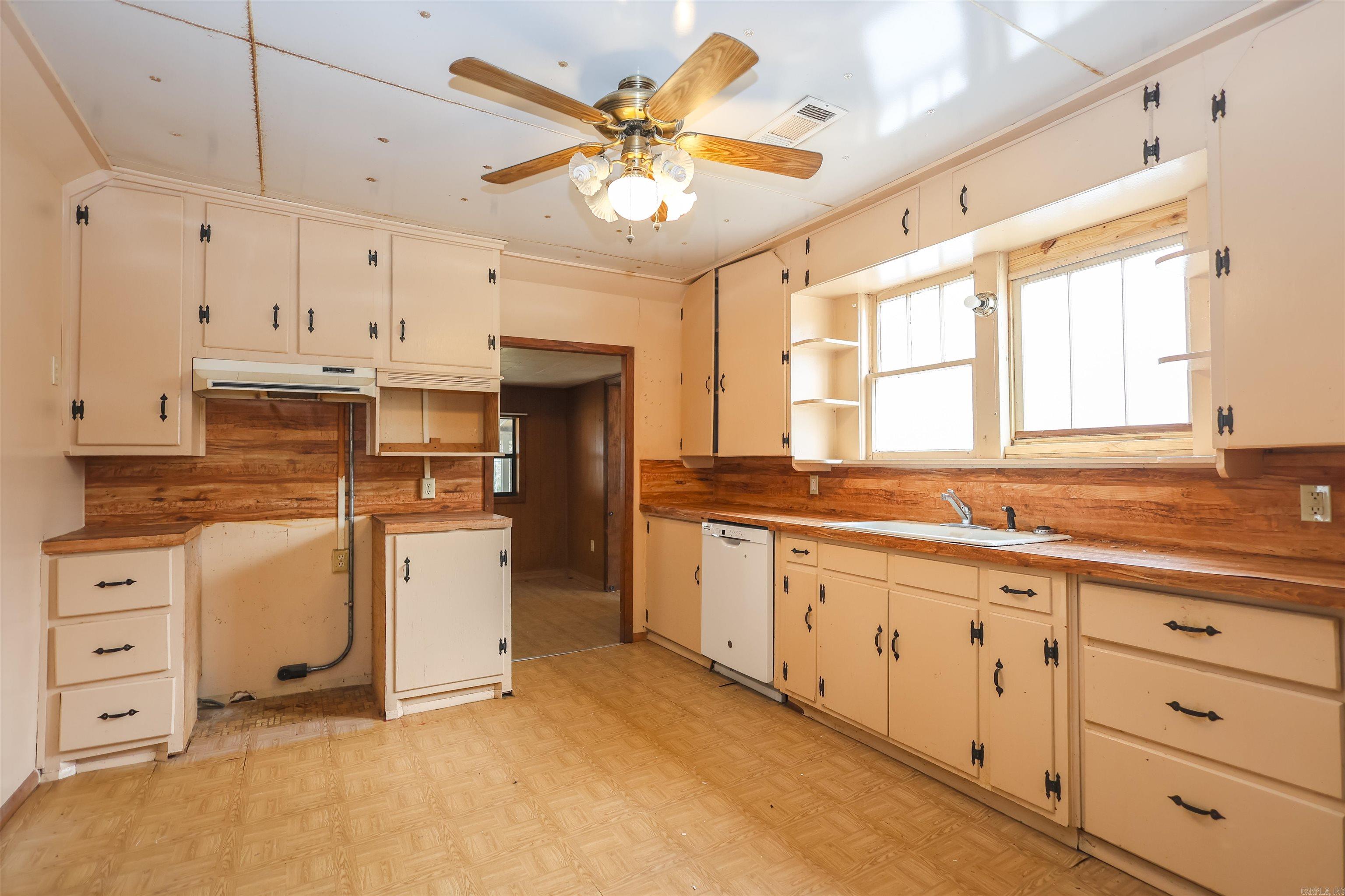 5272 & 5280 HWY 270  Mount Ida, AR