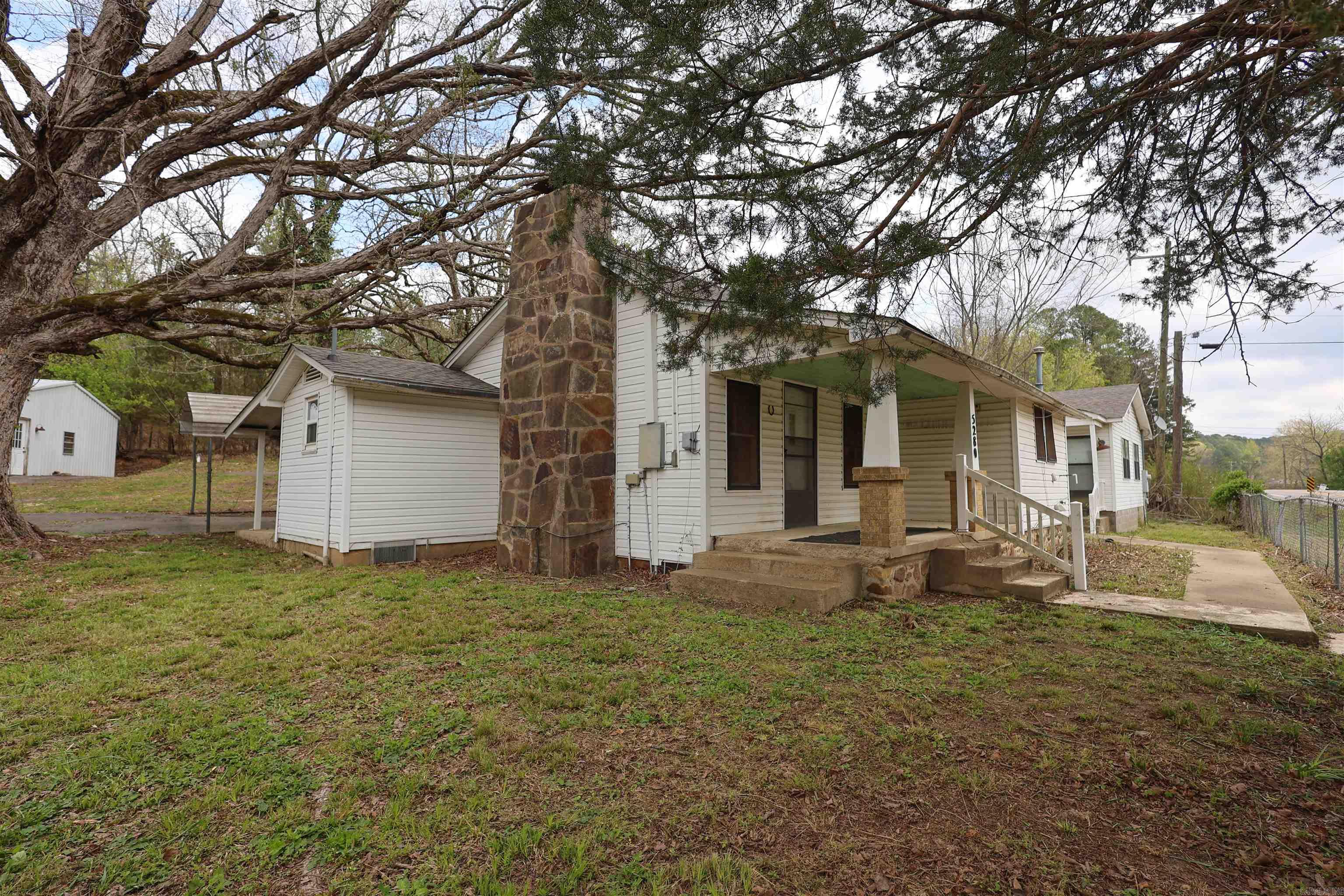 5272 & 5280 HWY 270  Mount Ida, AR