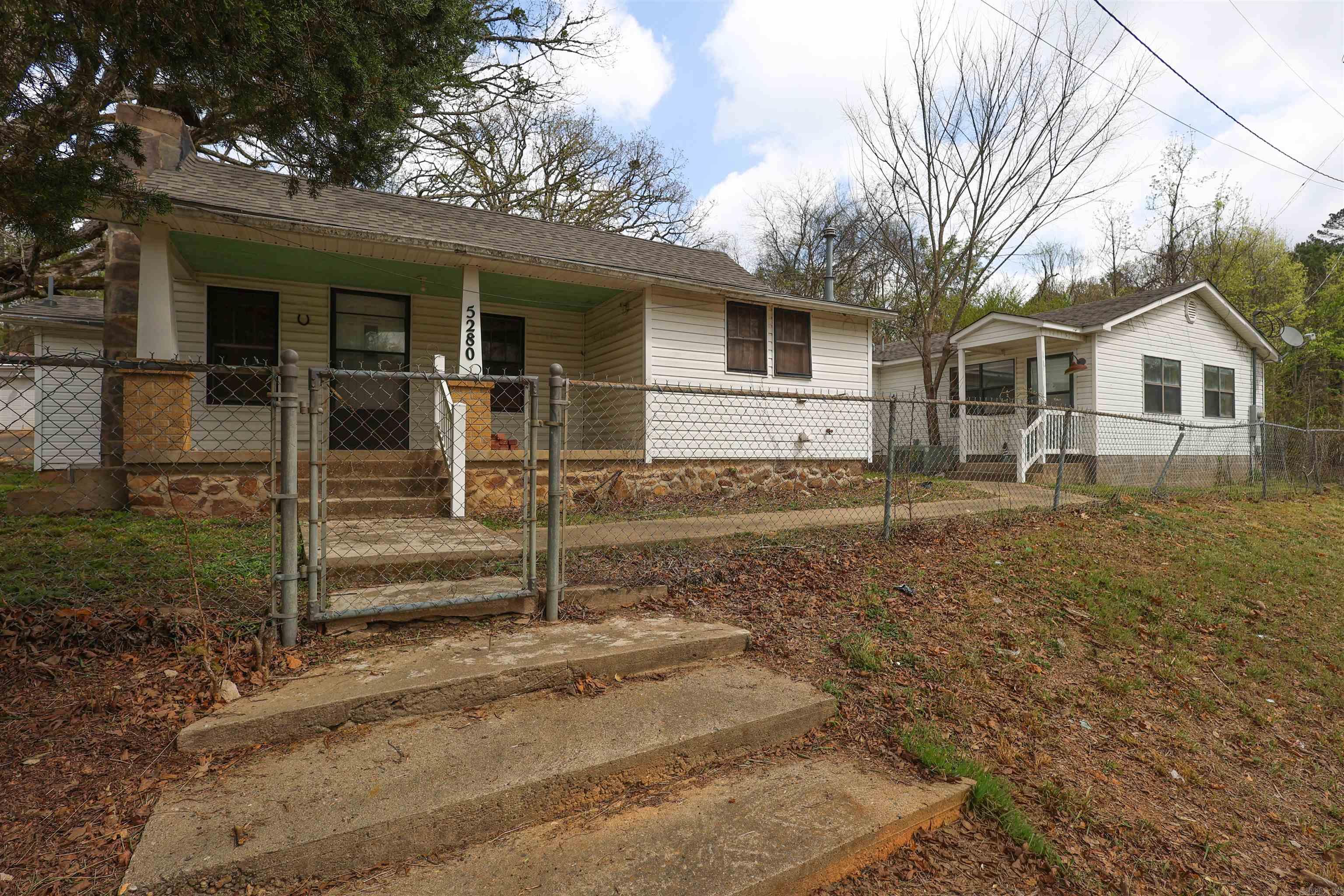 5272 & 5280 HWY 270  Mount Ida, AR