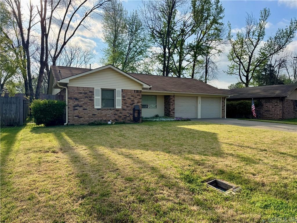 1504 Knoxville  Russellville, AR