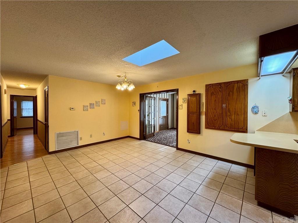 1504 Knoxville  Russellville, AR