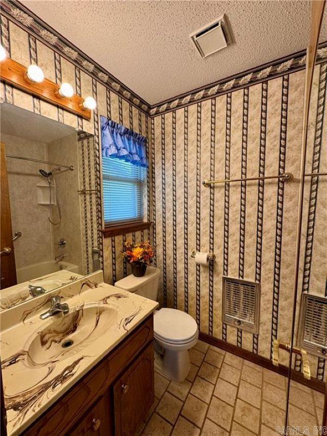 1504 Knoxville  Russellville, AR