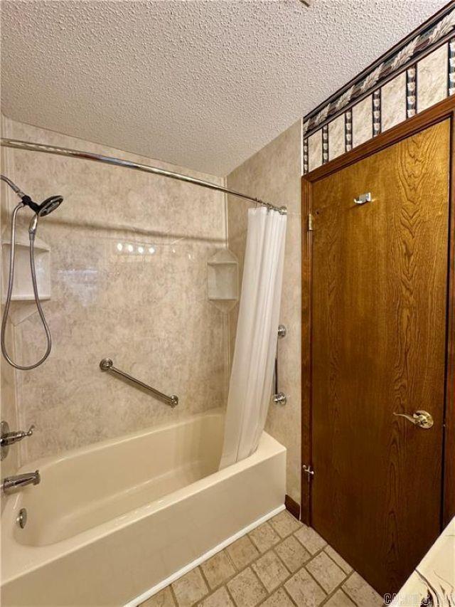 1504 Knoxville  Russellville, AR