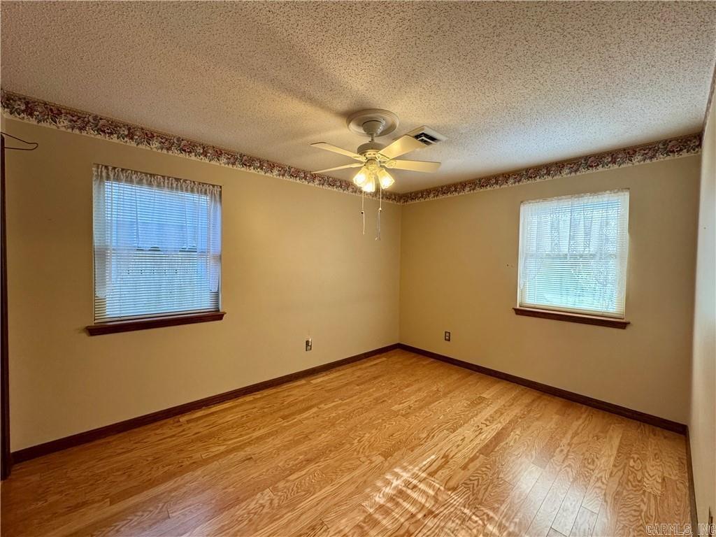 1504 Knoxville  Russellville, AR