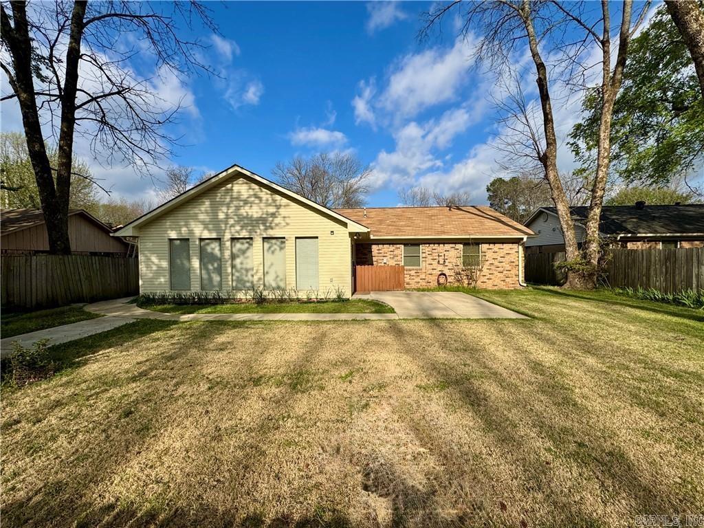 1504 Knoxville  Russellville, AR