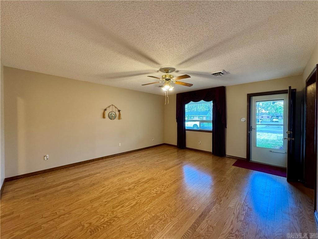 1504 Knoxville  Russellville, AR