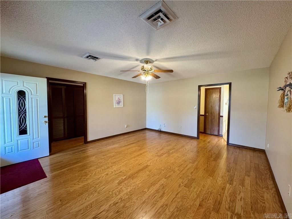 1504 Knoxville  Russellville, AR