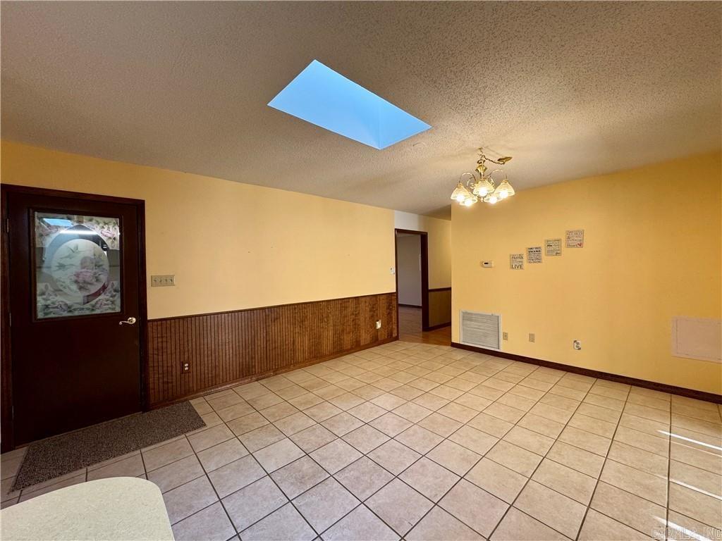 1504 Knoxville  Russellville, AR