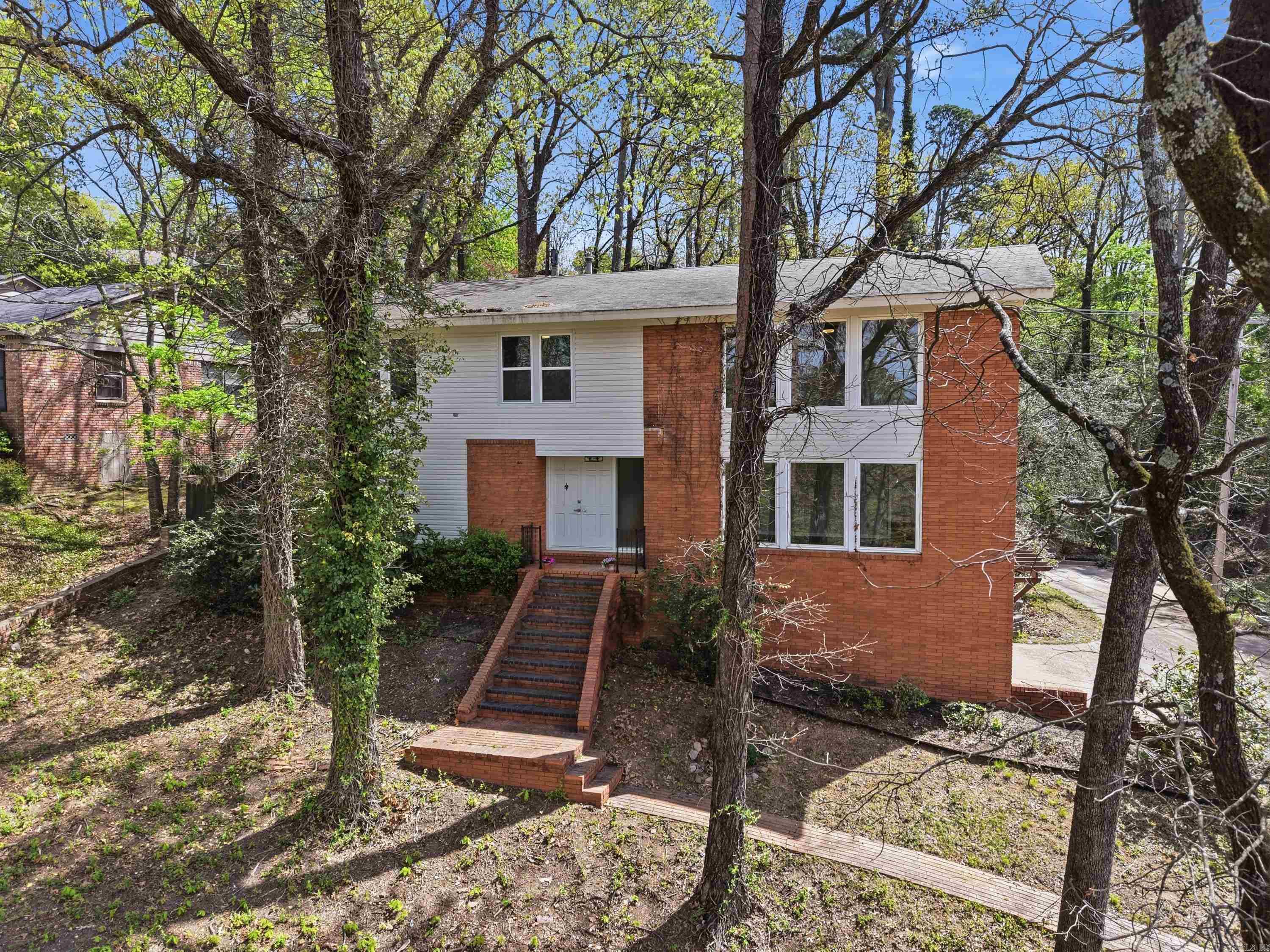 1 Van Lee Drive Little Rock, AR 72205