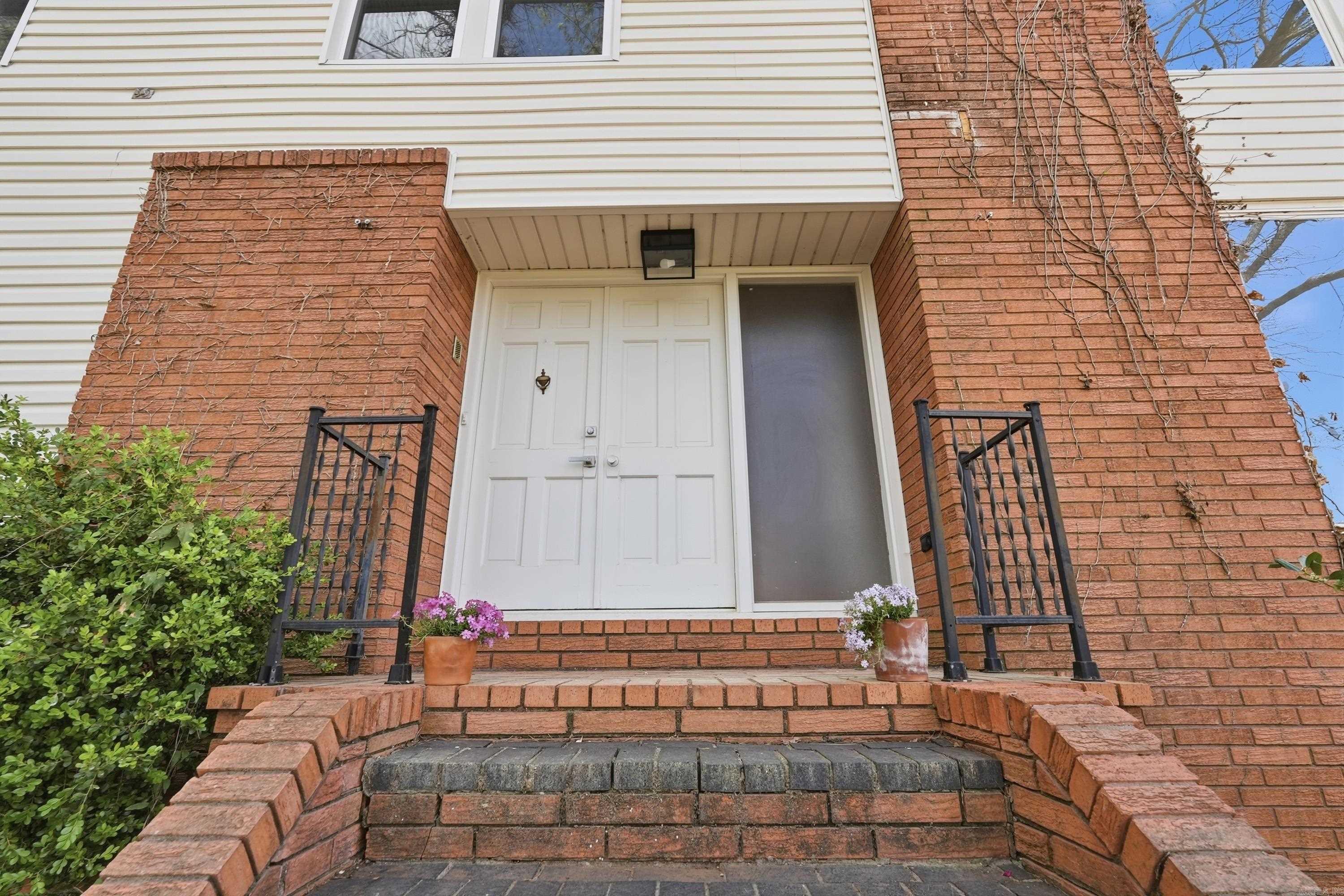 1 Van Lee Drive Little Rock, AR 72205