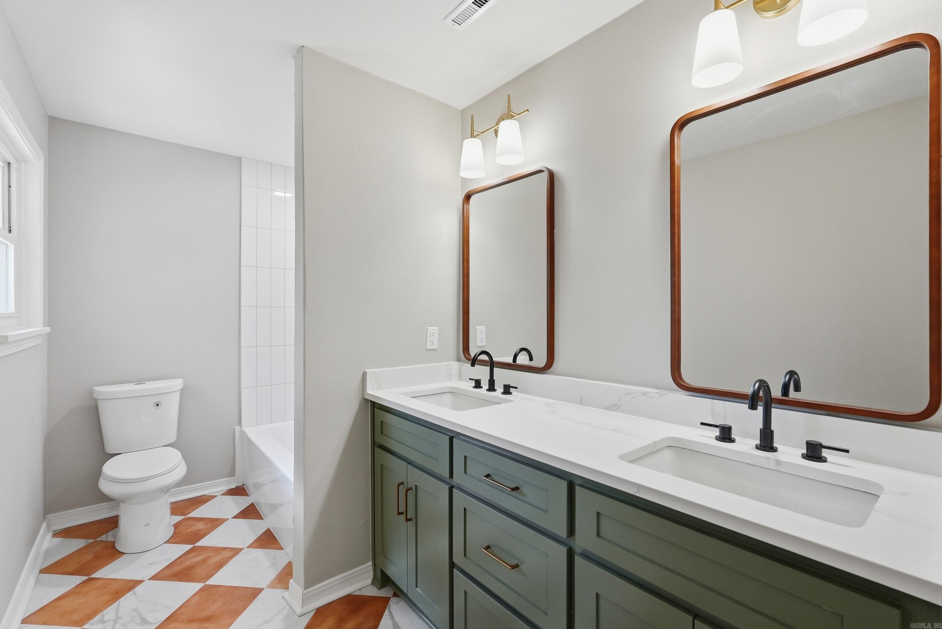 1 Van Lee  Little Rock, AR