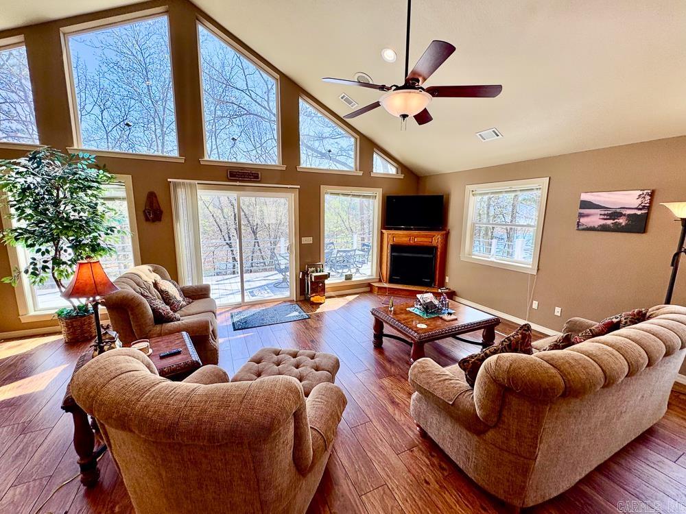 135 Wilshire Drive Fairfield Bay, AR 72088