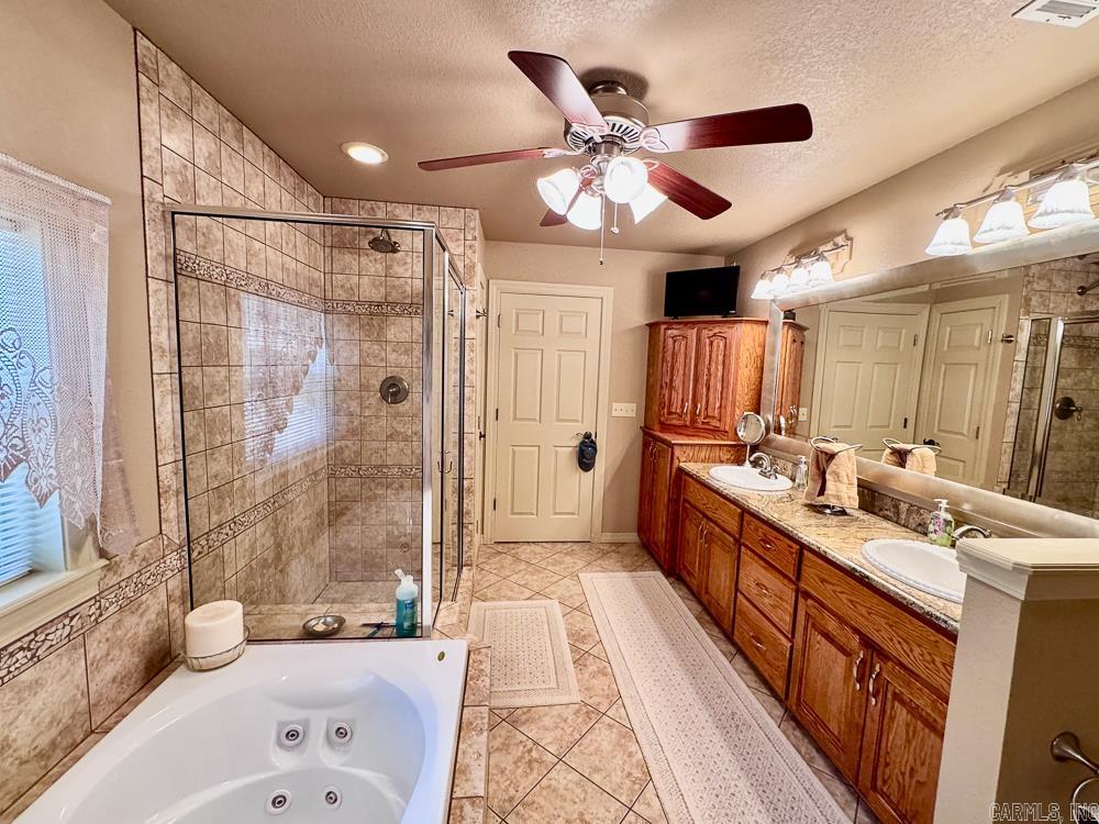 135 Wilshire Drive Fairfield Bay, AR 72088