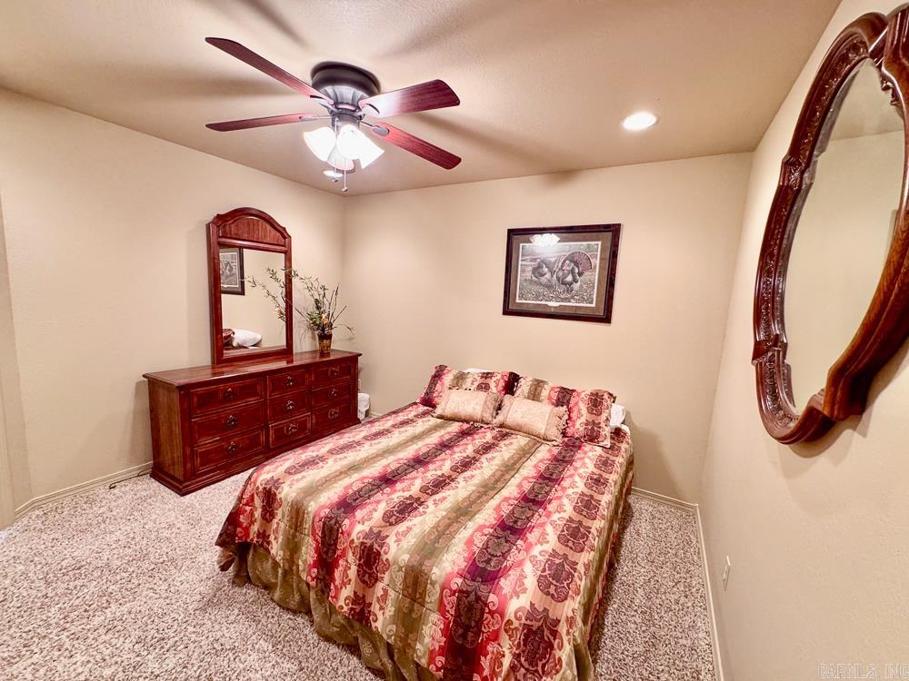 135 Wilshire Drive Fairfield Bay, AR 72088