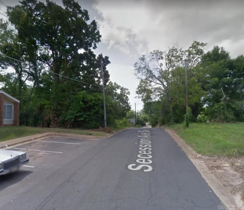 618 SE Secession  Camden, AR