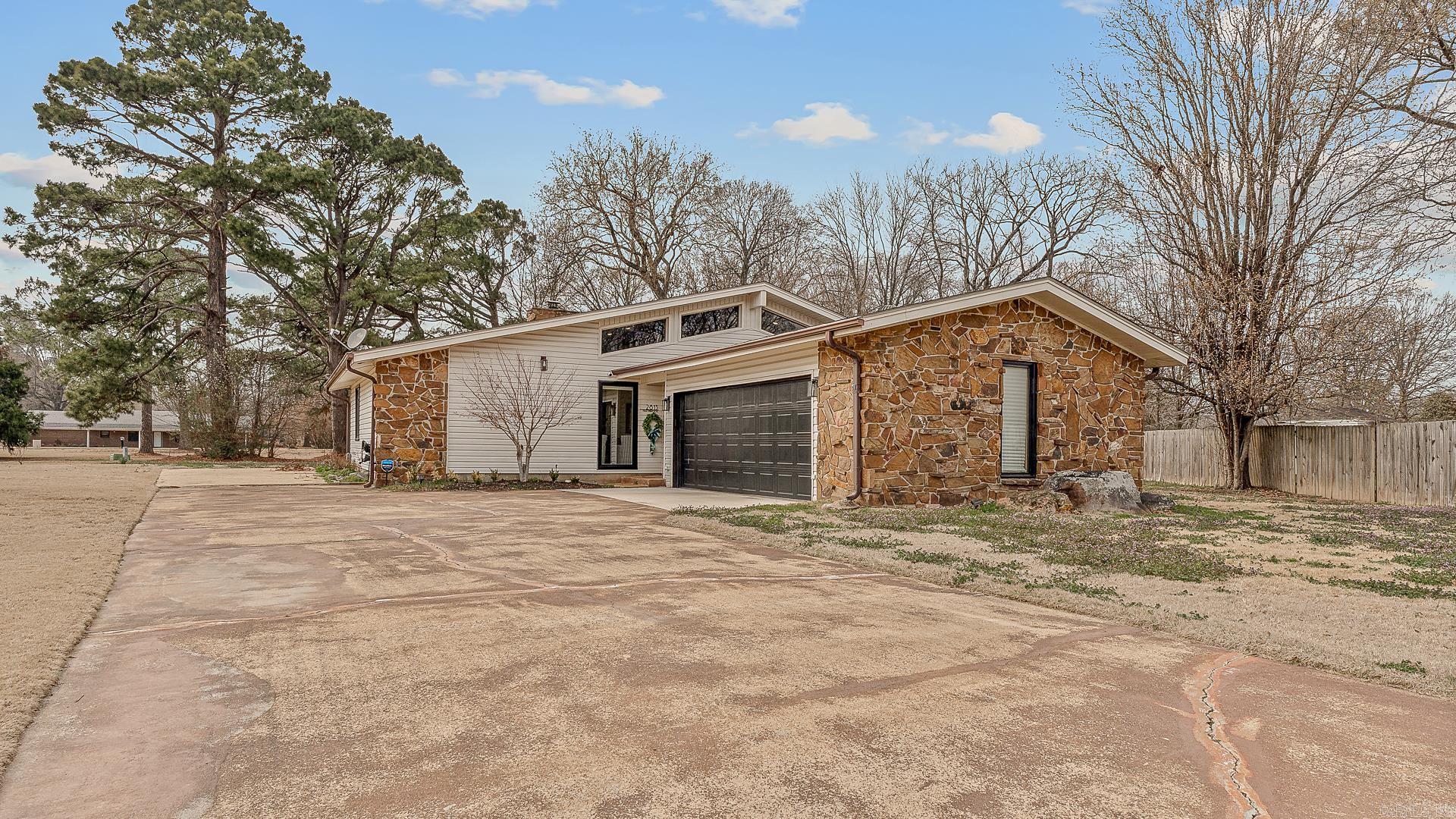 2813 Martinbrook  Jonesboro, AR